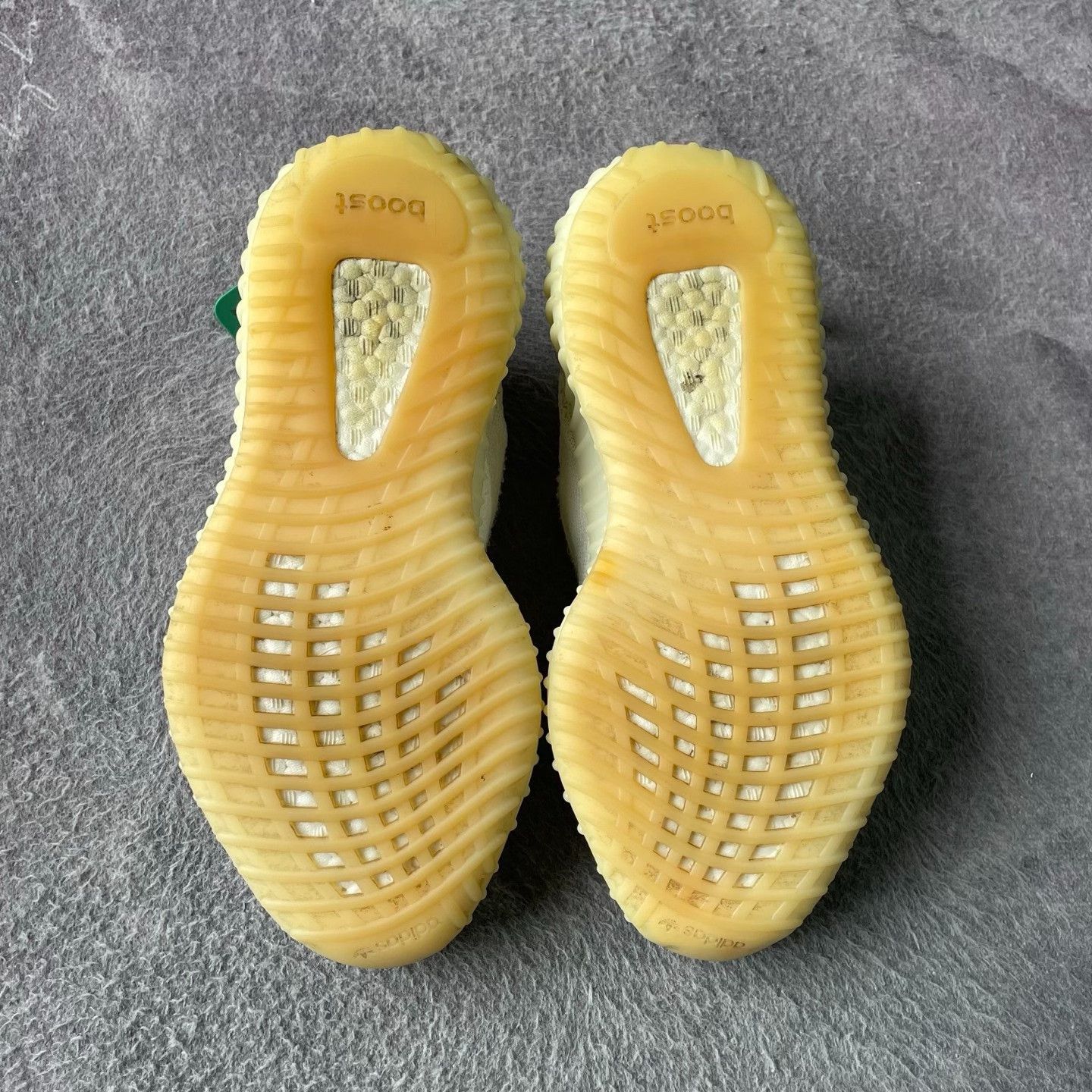 Yeezy Yeezy White Lowtop Sneakers 40 Men Size US 7.5 / EU 40-41 - 4 Thumbnail