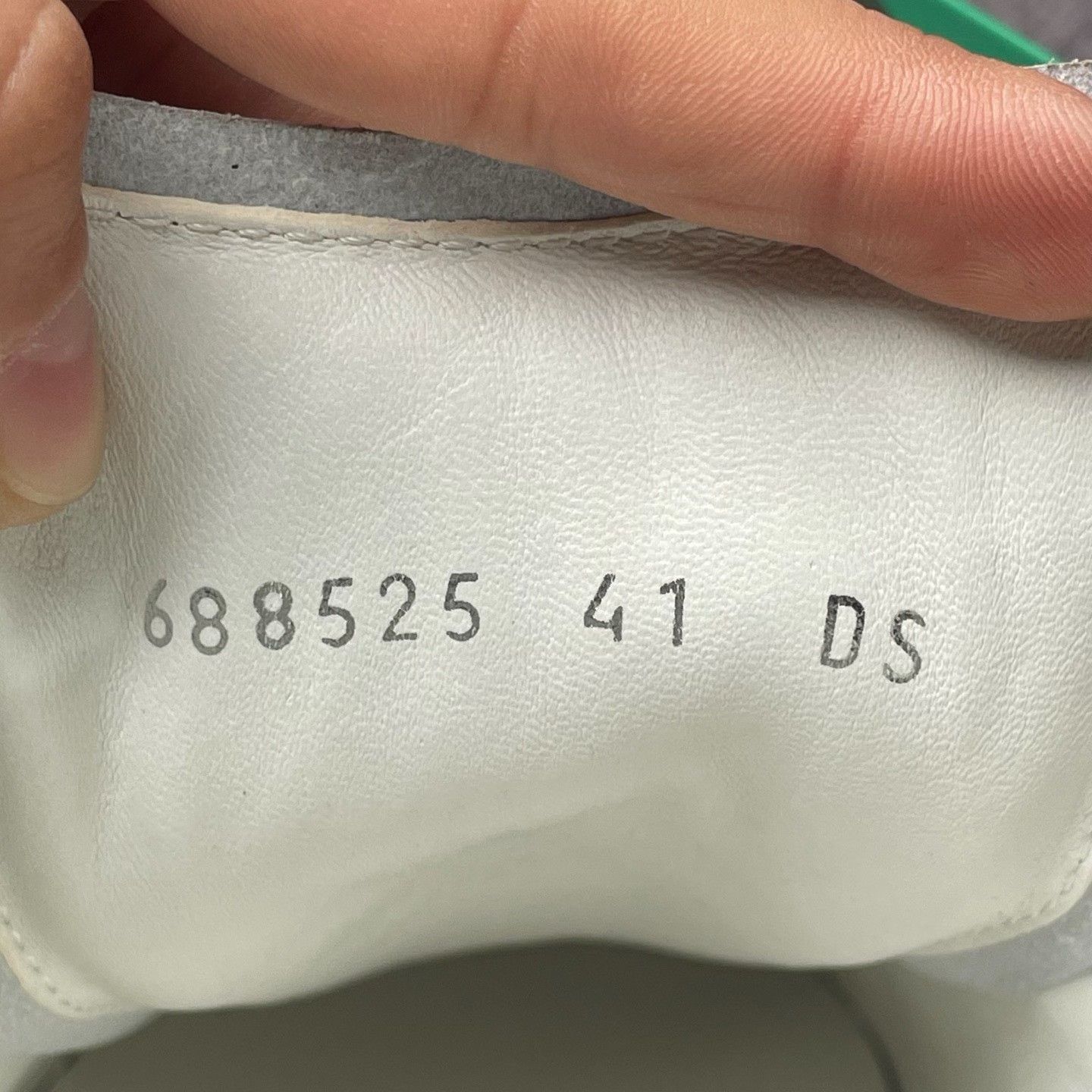 Alexander McQueen Alexander McQueen Laser White Lowtop Sneakers 41 Men Size US 8.5 / EU 41-42 - 5 Thumbnail