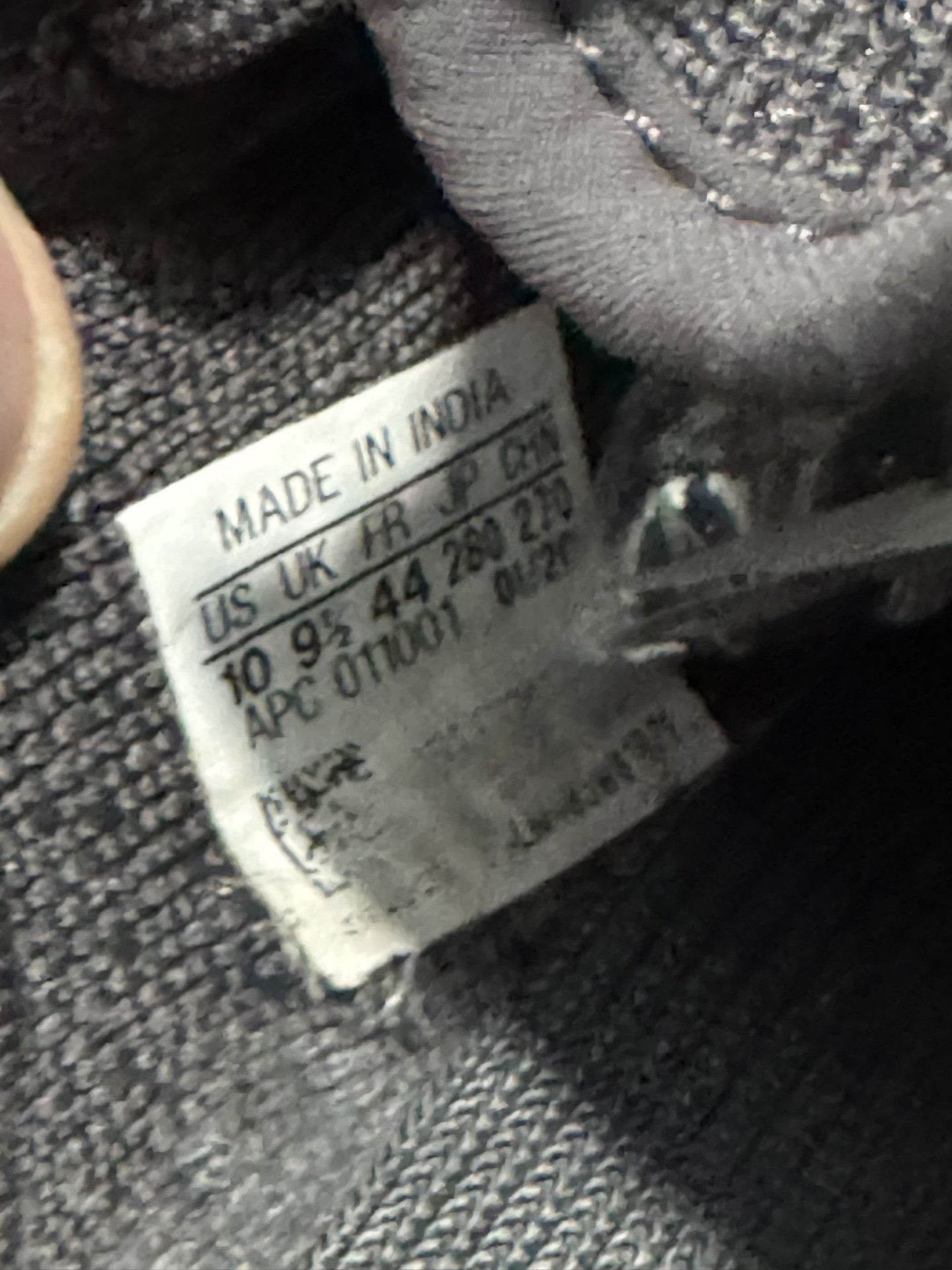 Yeezy Yeezy Black Lowtop Sneakers 44 Men Size US 10.5 / EU 43-44 - 5 Thumbnail