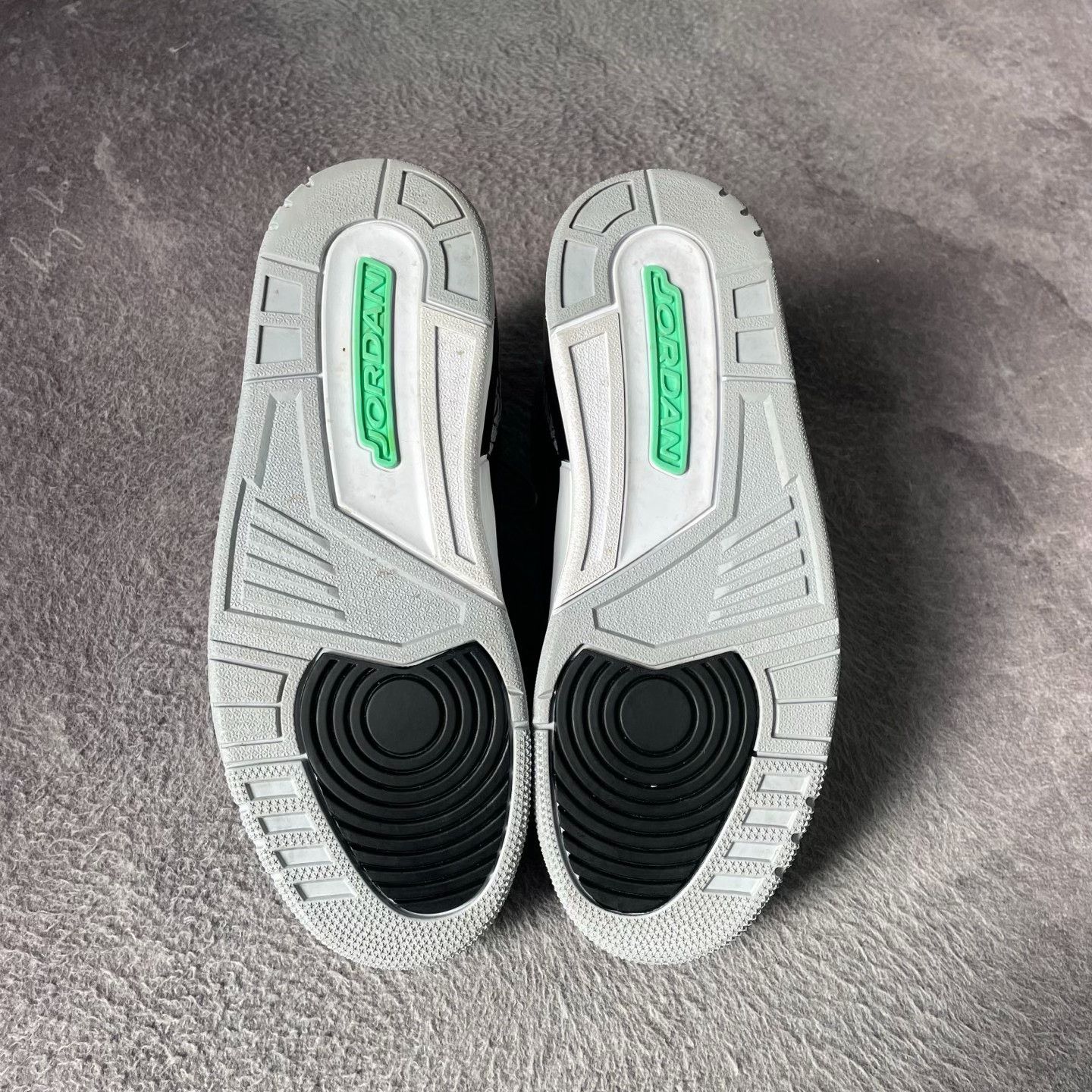 Nike Nike Green Lowtop Sneakers 43 Men Size US 10 / EU 43 - 4 Thumbnail