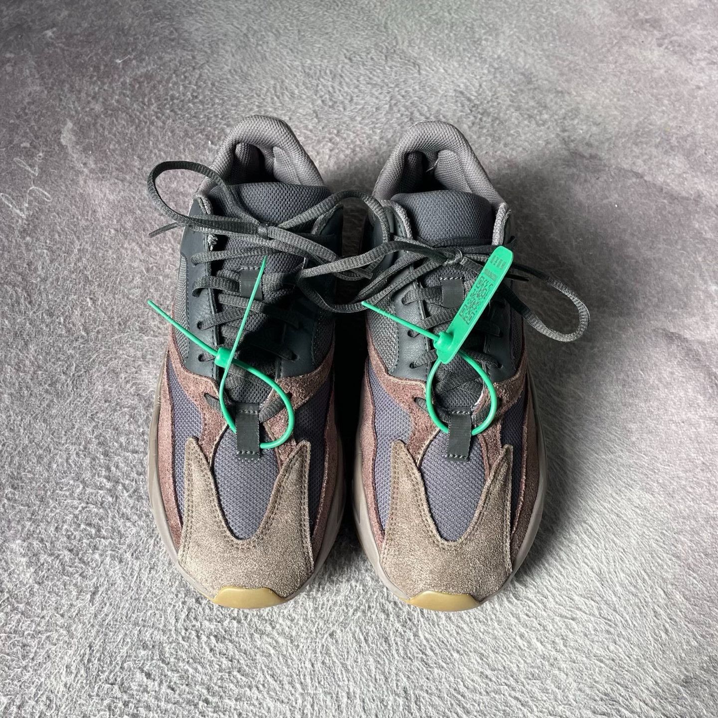 Yeezy Yeezy Purple Lowtop Sneakers 44 Men Size US 10.5 / EU 43-44 - 2 Thumbnail
