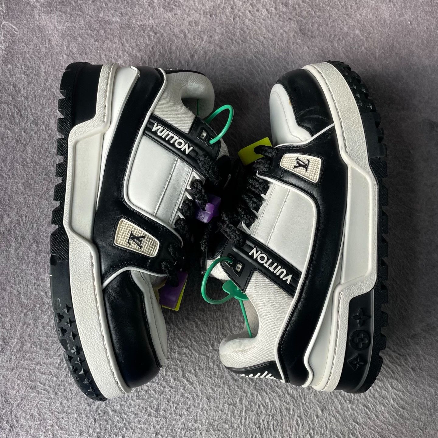 Louis Vuitton Louis Vuitton Training Black Lowtop Sneakers 41 Men Size US 8.5 / EU 41-42 - 7 Thumbnail