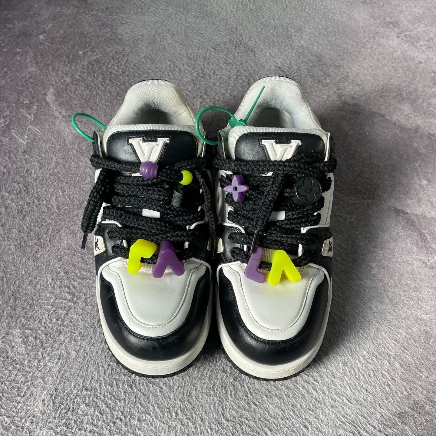 Louis Vuitton Louis Vuitton Training Black Lowtop Sneakers 41 Men Size US 8.5 / EU 41-42 - 2 Thumbnail