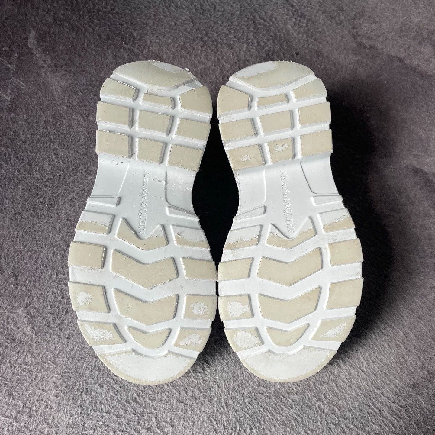 Alexander McQueen Alexander McQueen White Boots 37 Women Size US 6.5 / IT 36.5 - 4 Thumbnail