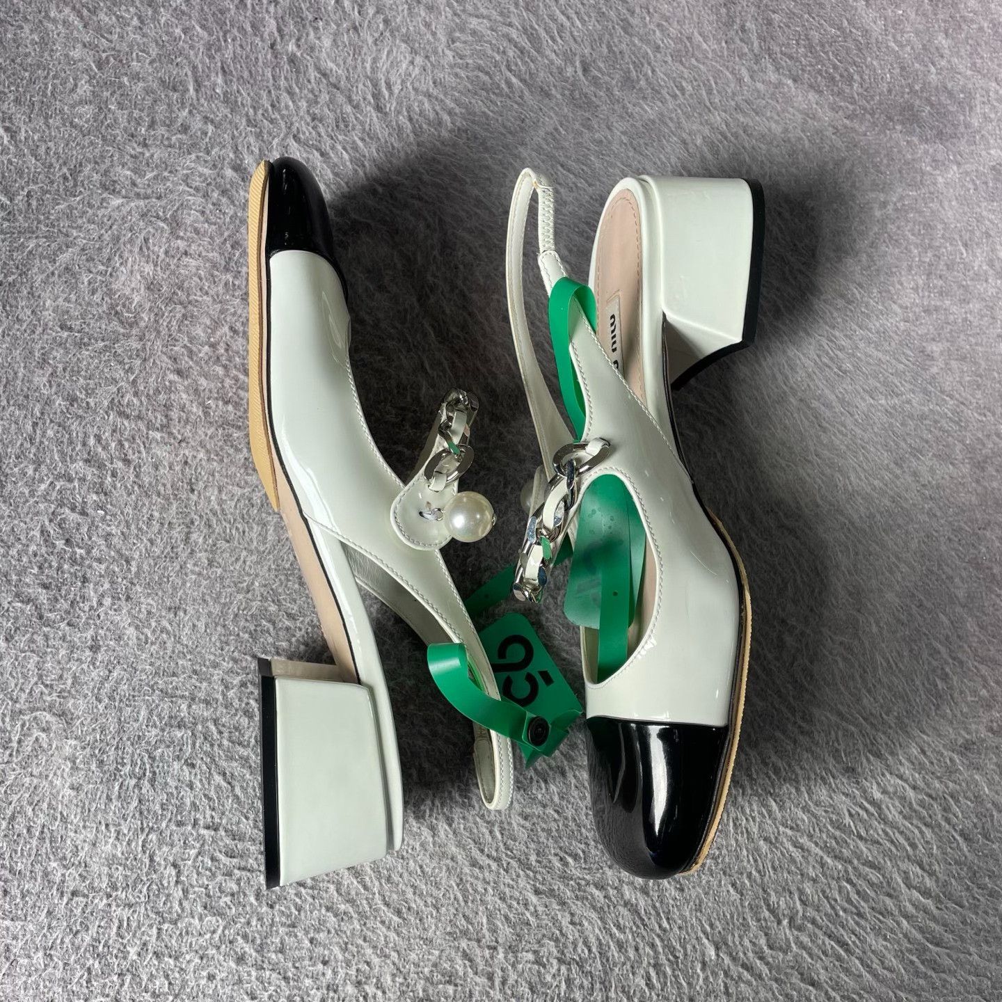 Miu Miu Miu Miu White Sandals 35 Women Size US 5 / IT 35 - 6 Thumbnail