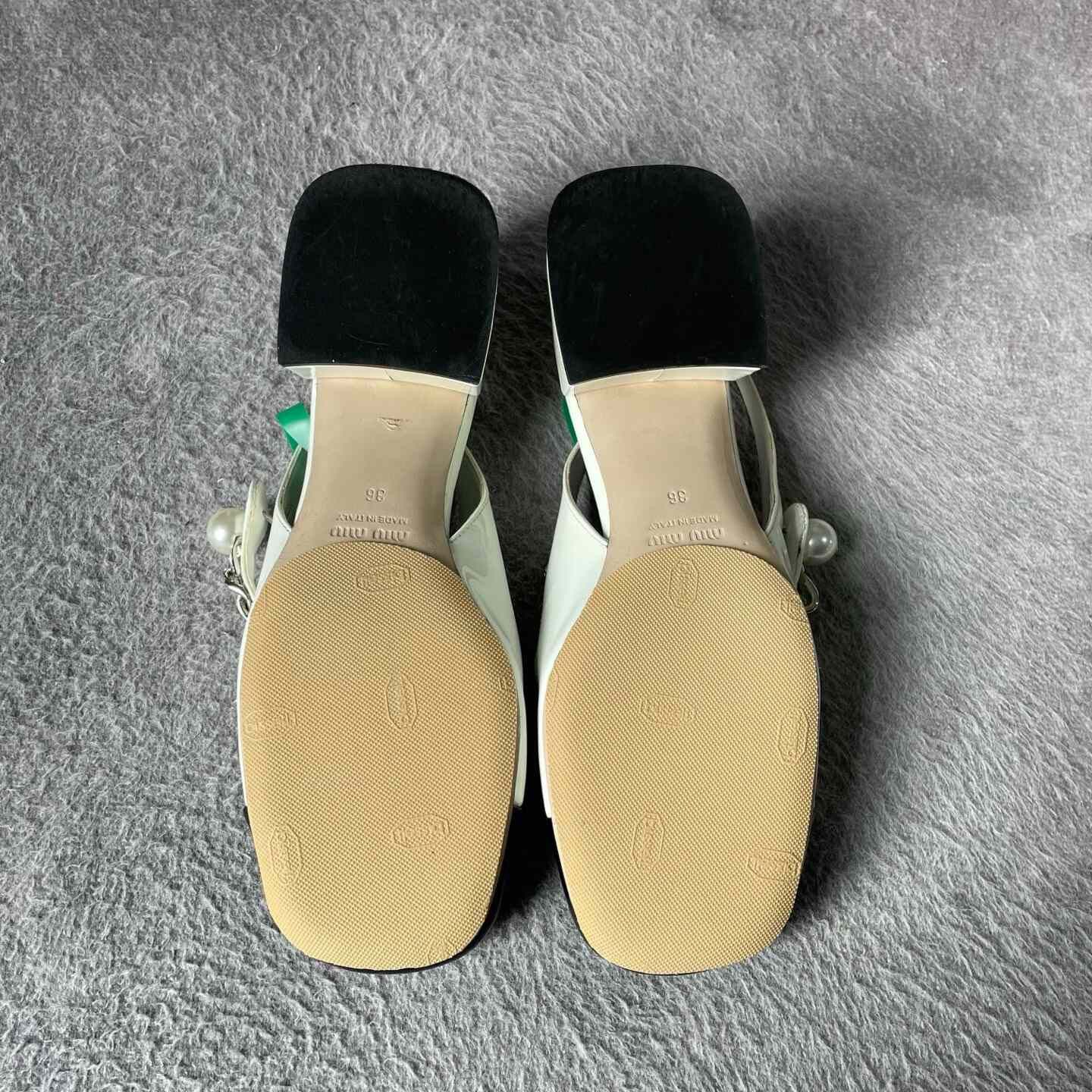 Miu Miu Miu Miu White Sandals 35 Women Size US 5 / IT 35 - 4 Thumbnail