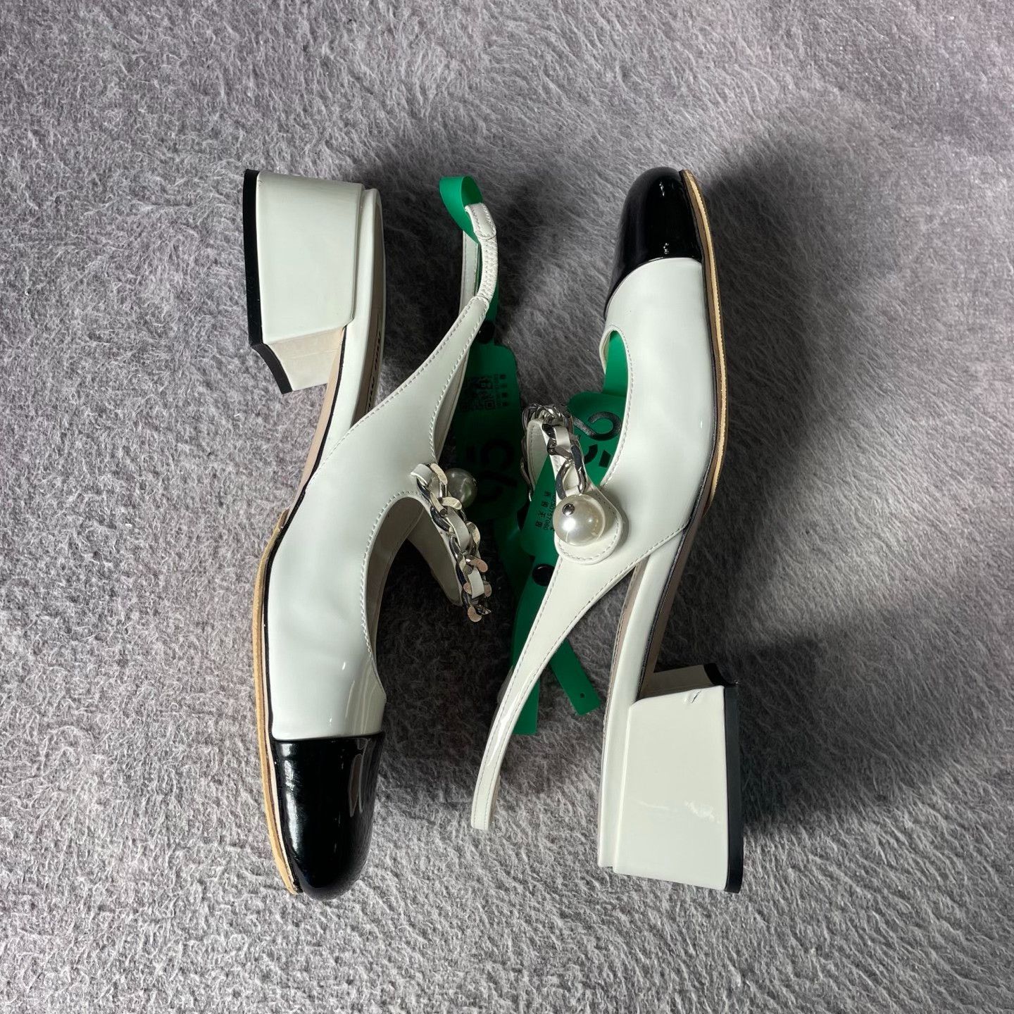 Miu Miu Miu Miu White Sandals 35 Women Size US 5 / IT 35 - 7 Thumbnail