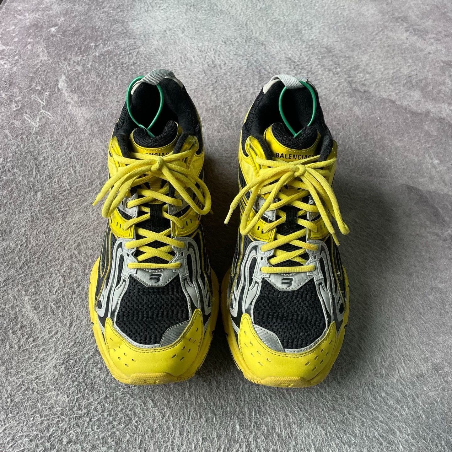 Balenciaga Balenciaga Yellow Lowtop Sneakers 43 Men Size US 10 / EU 43 - 2 Thumbnail