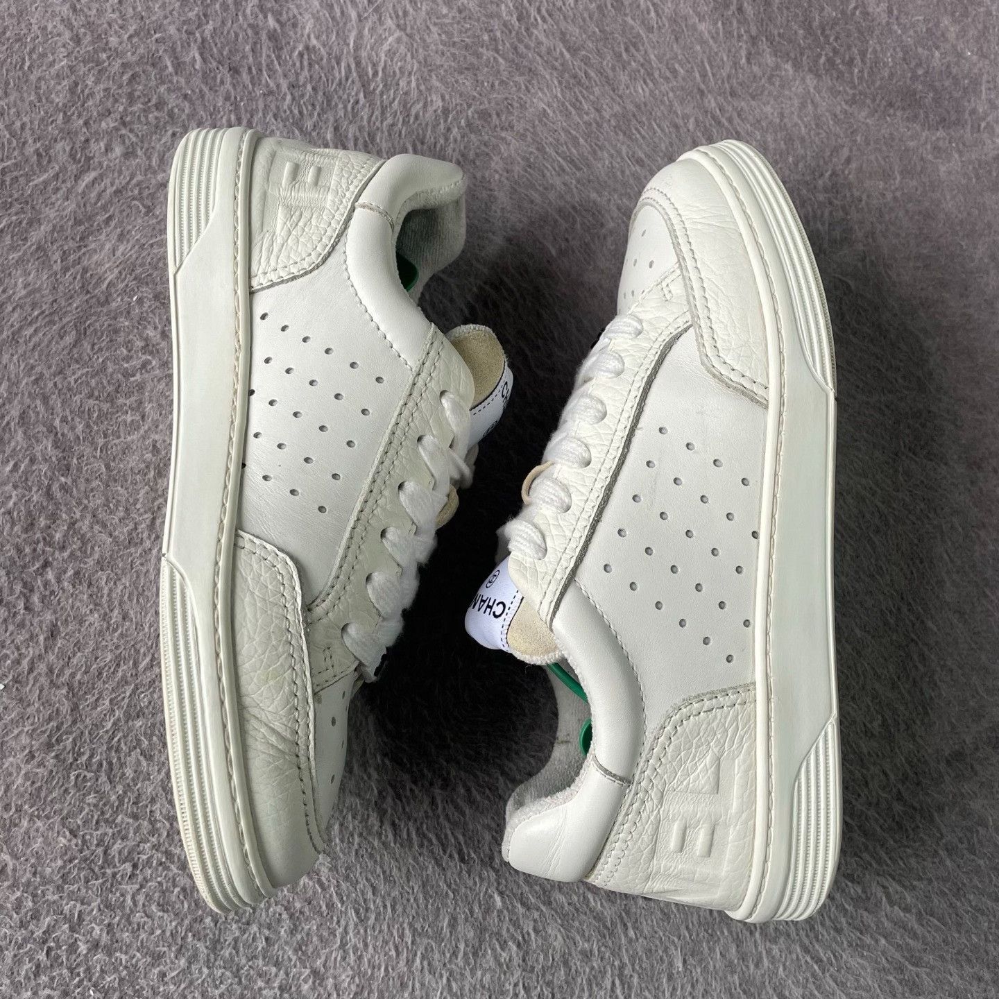 Chanel Chanel White Lowtop Sneakers 22 Women Size US 8 / IT 38 - 8 Thumbnail