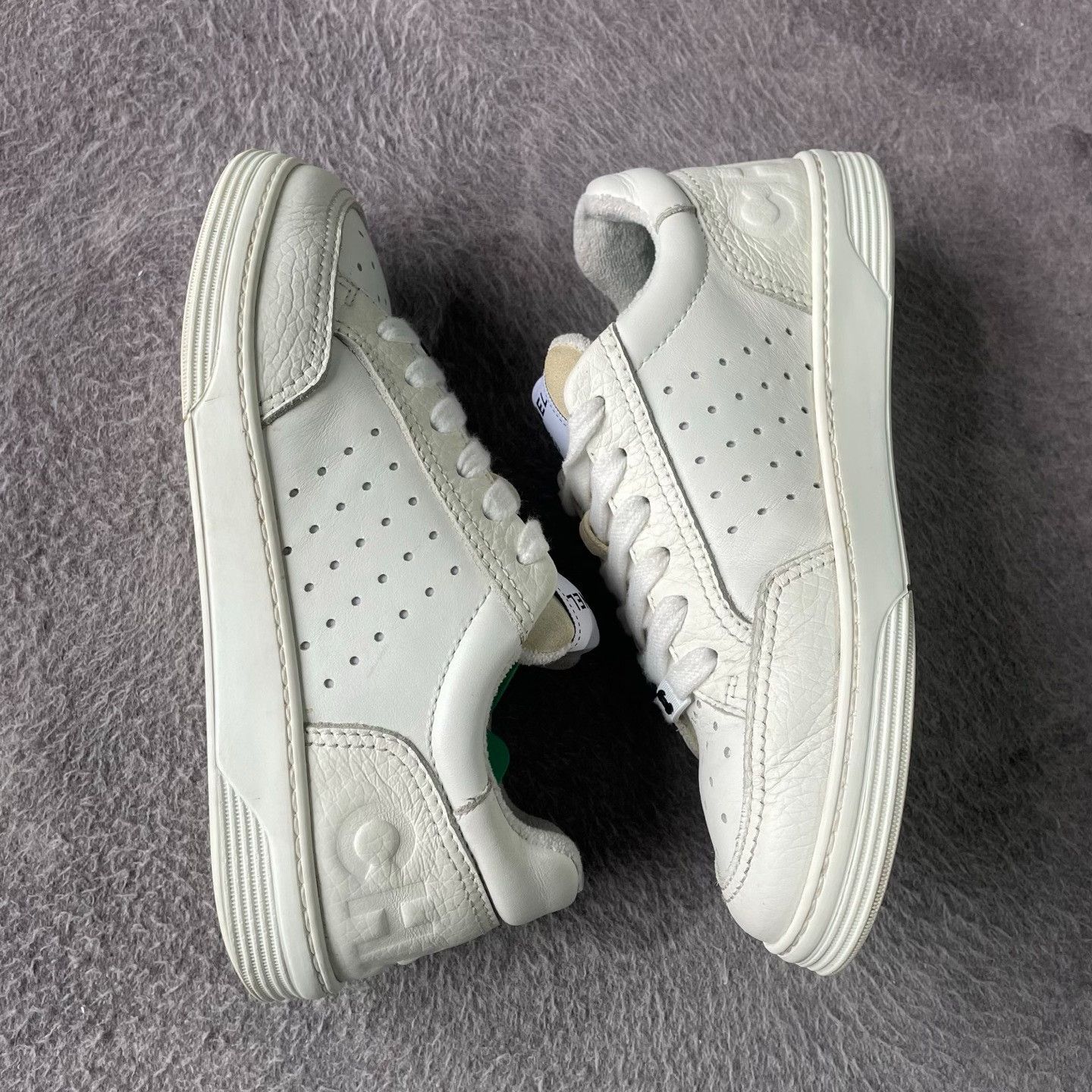 Chanel Chanel White Lowtop Sneakers 22 Women Size US 8 / IT 38 - 7 Thumbnail