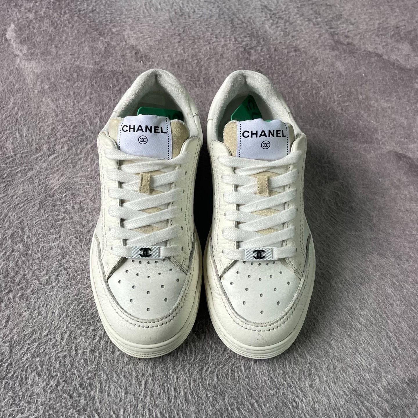 Chanel Chanel White Lowtop Sneakers 22 Women Size US 8 / IT 38 - 2 Thumbnail