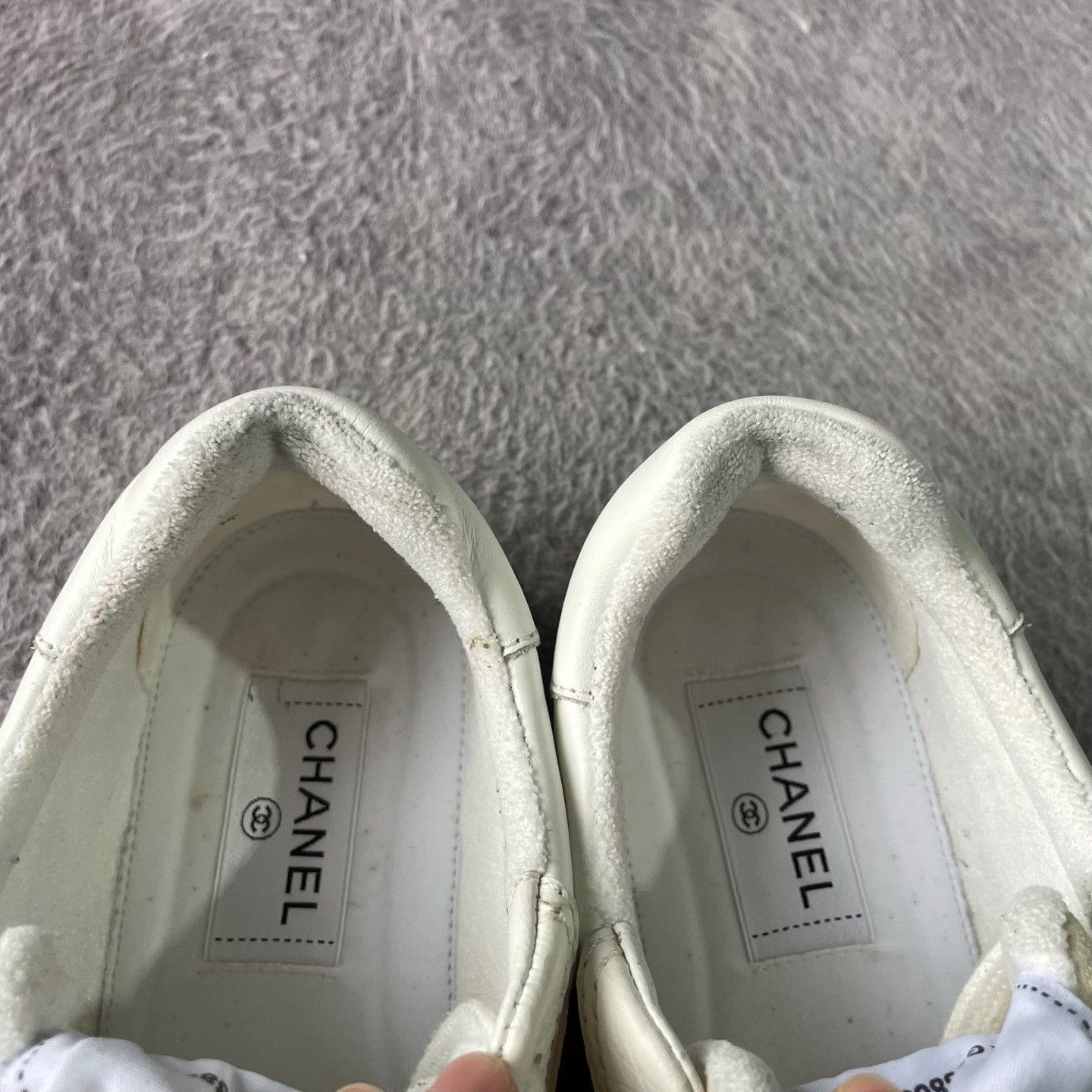 Chanel Chanel White Lowtop Sneakers 22 Women Size US 8 / IT 38 - 9 Thumbnail