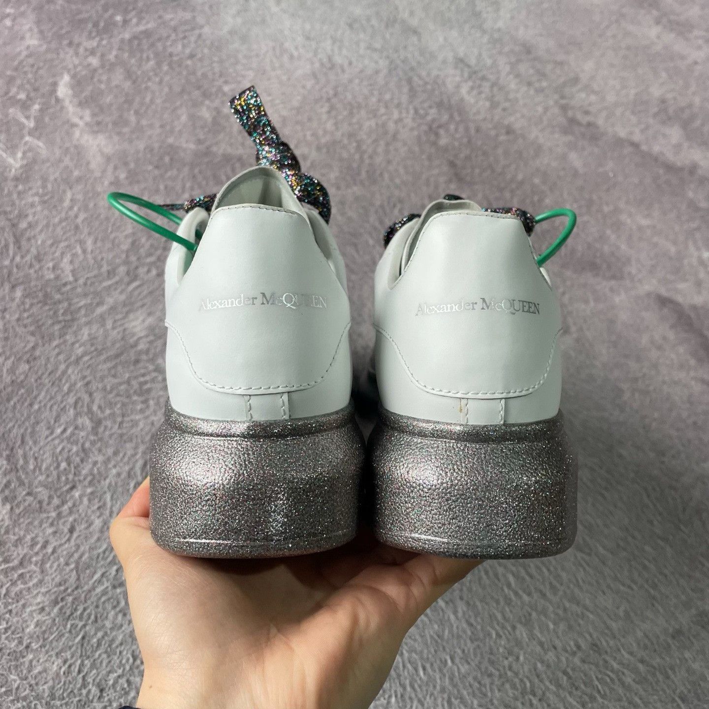 Alexander McQueen Alexander McQueen White Lowtop Sneakers 35 Women Size US 5 / IT 35 - 3 Thumbnail