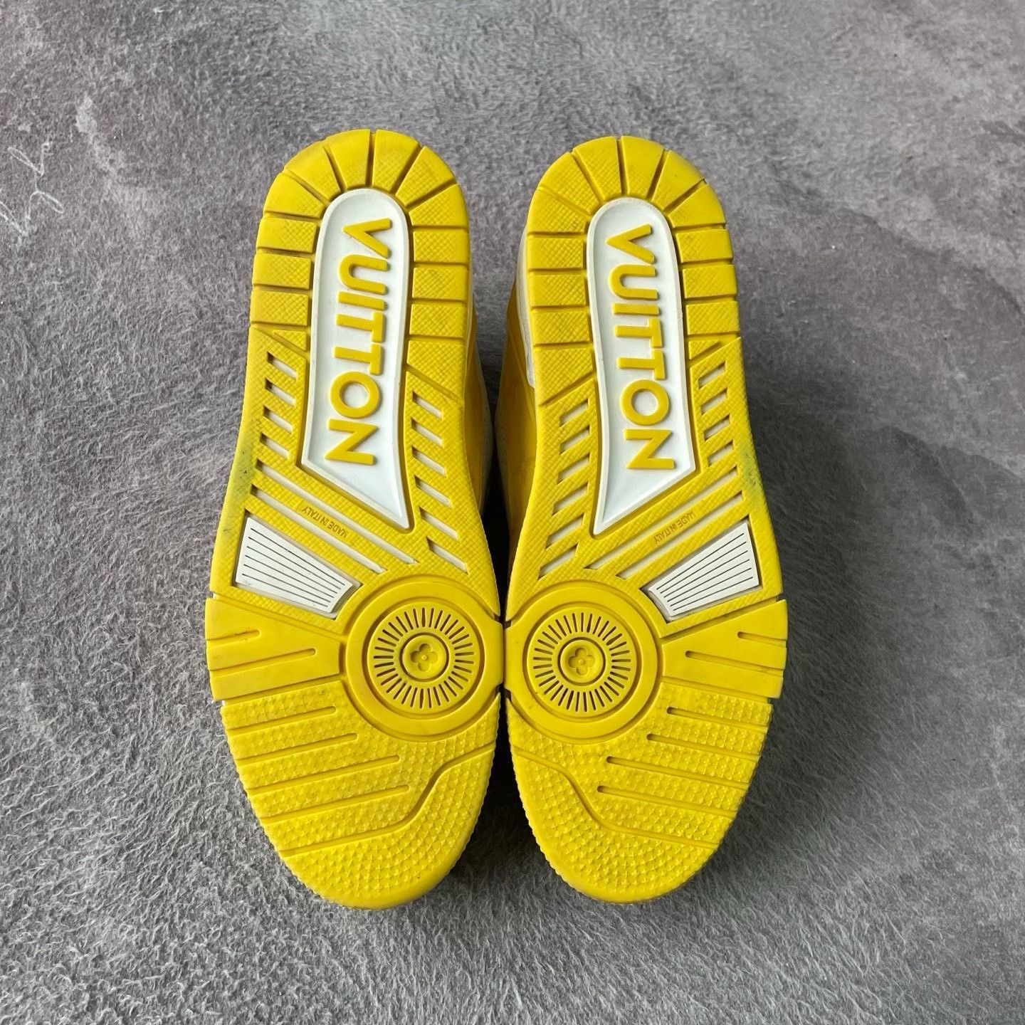Louis Vuitton Louis Vuitton Training Yellow Lowtop Sneakers 42 Men Size US 9 / EU 42 - 4 Thumbnail