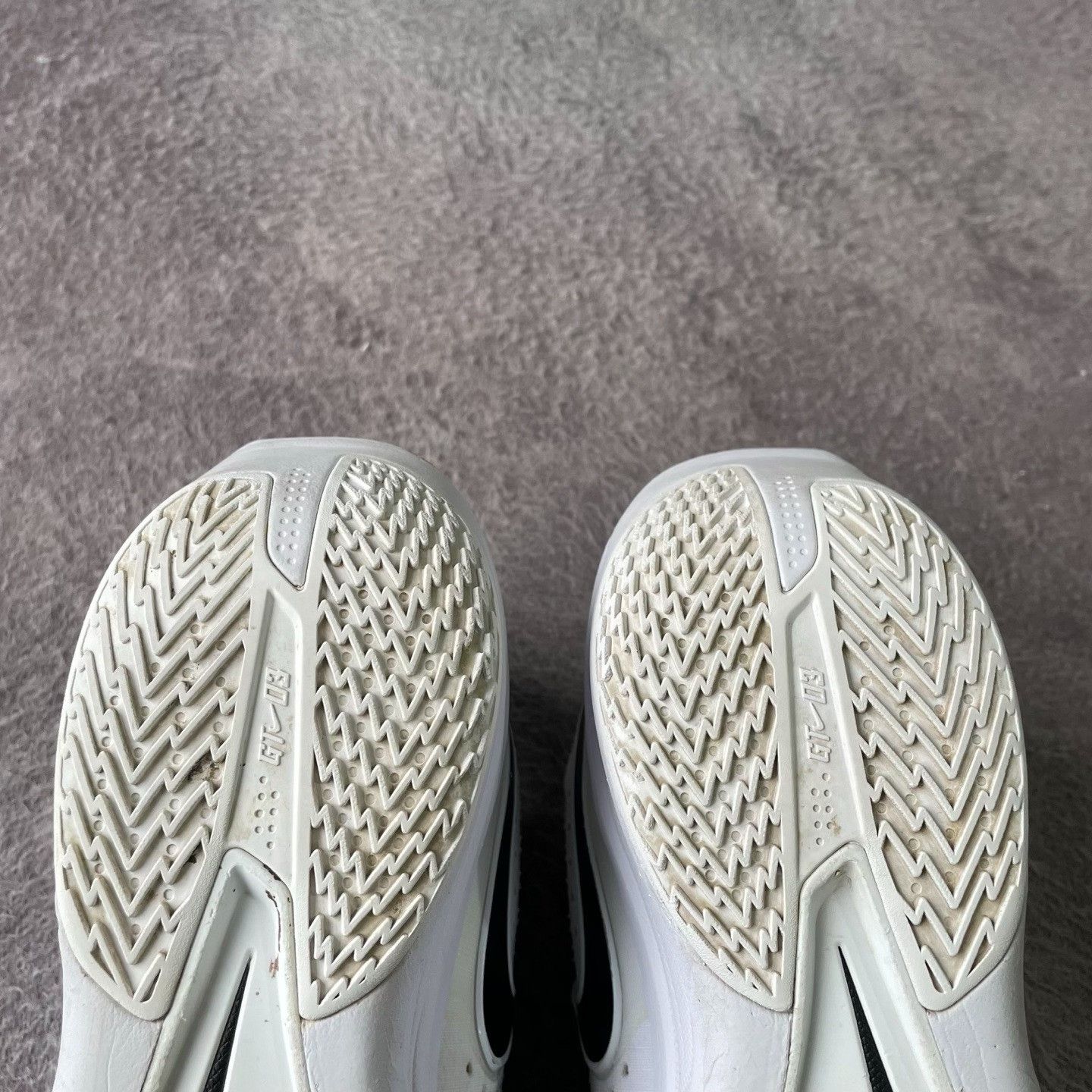 Nike Nike White Lowtop Sneakers 43 Men Size US 10 / EU 43 - 5 Thumbnail