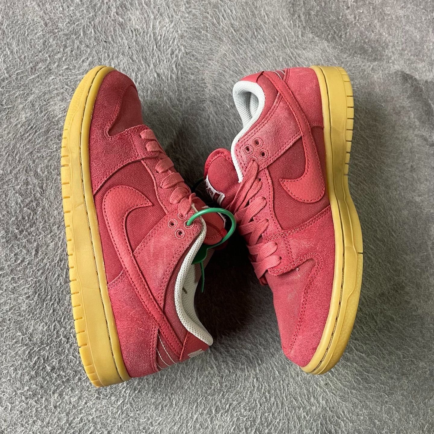 Nike Nike Red Lowtop Sneakers 39 Men Size US 6.5 / EU 39-40 - 6 Thumbnail