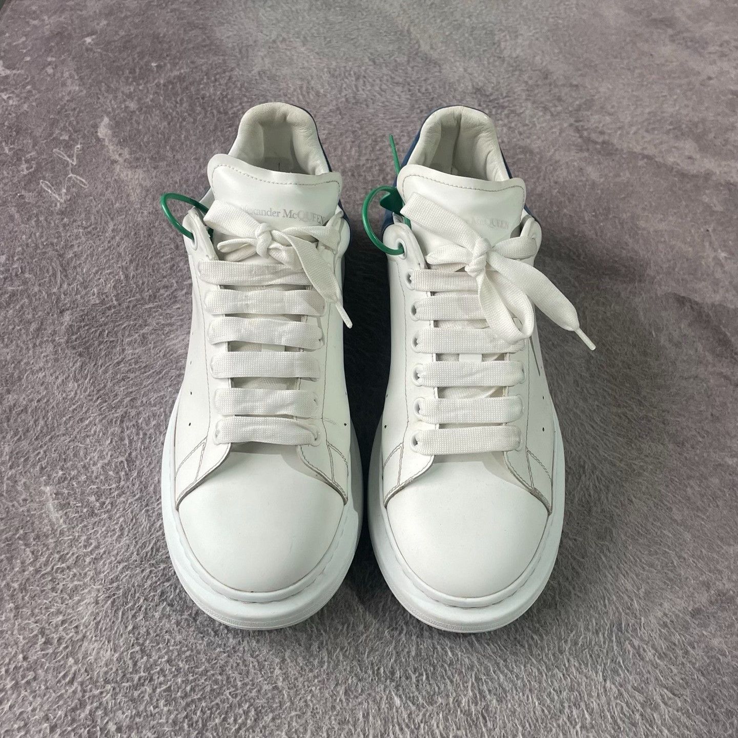 Alexander McQueen Alexander McQueen Suede White Lowtop Sneakers 44 Men Size US 10.5 / EU 43-44 - 2 Thumbnail