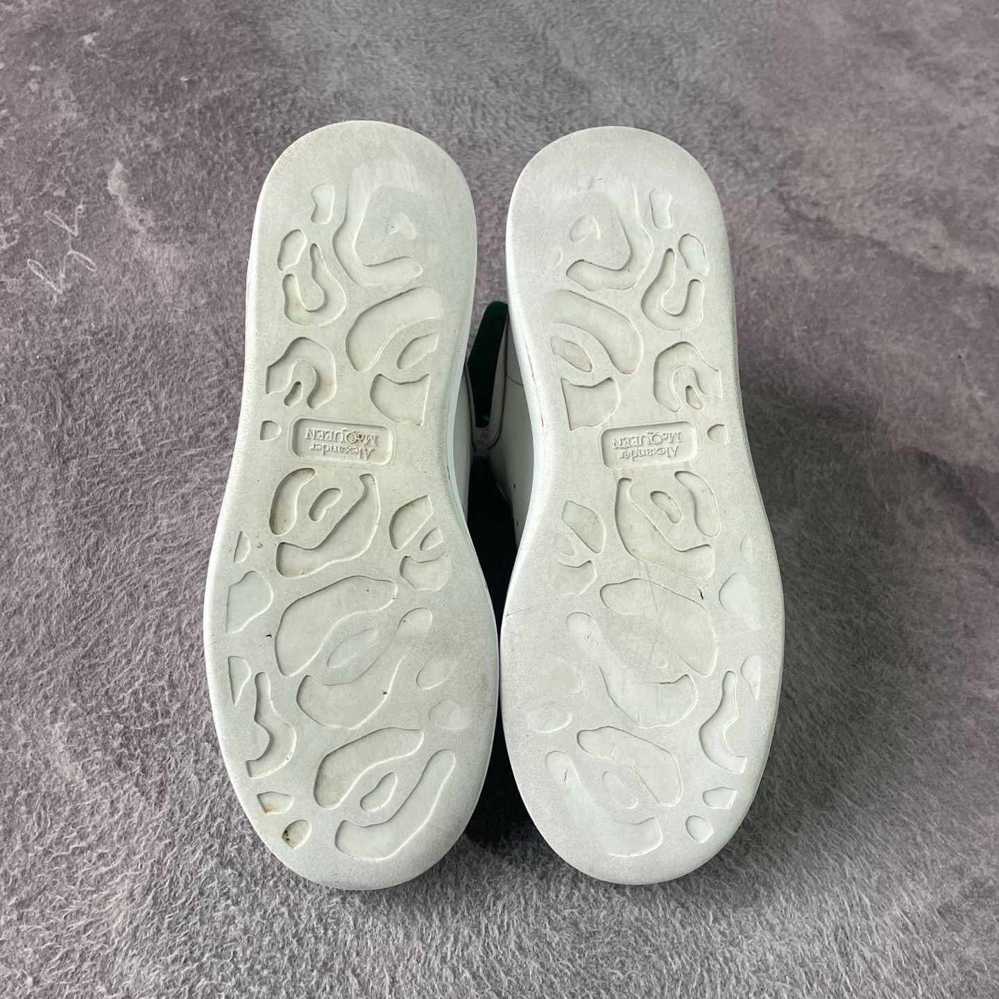 Alexander McQueen Alexander McQueen White Lowtop Sneakers 41 Men Size US 8.5 / EU 41-42 - 4 Thumbnail