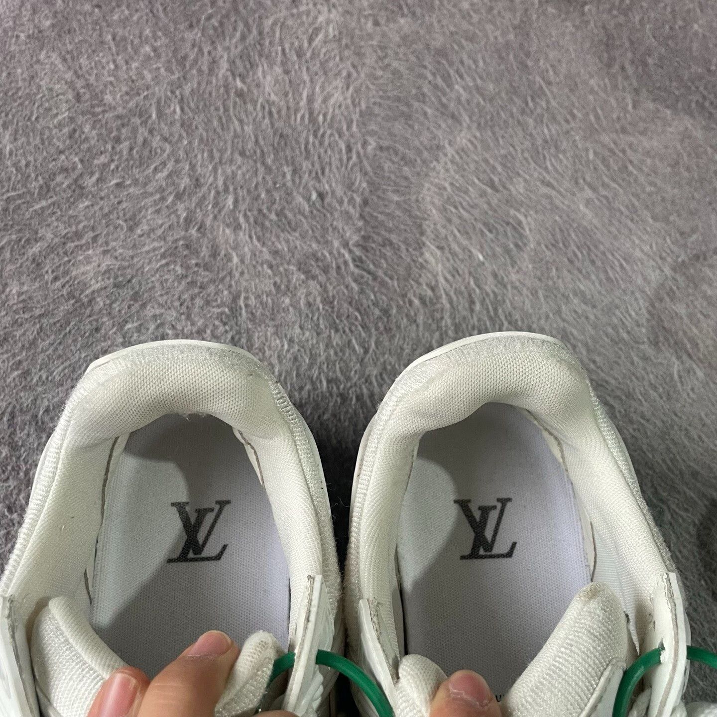 Louis Vuitton Louis Vuitton Training White Lowtop Sneakers 29 Women Size US 8 / IT 38 - 8 Thumbnail