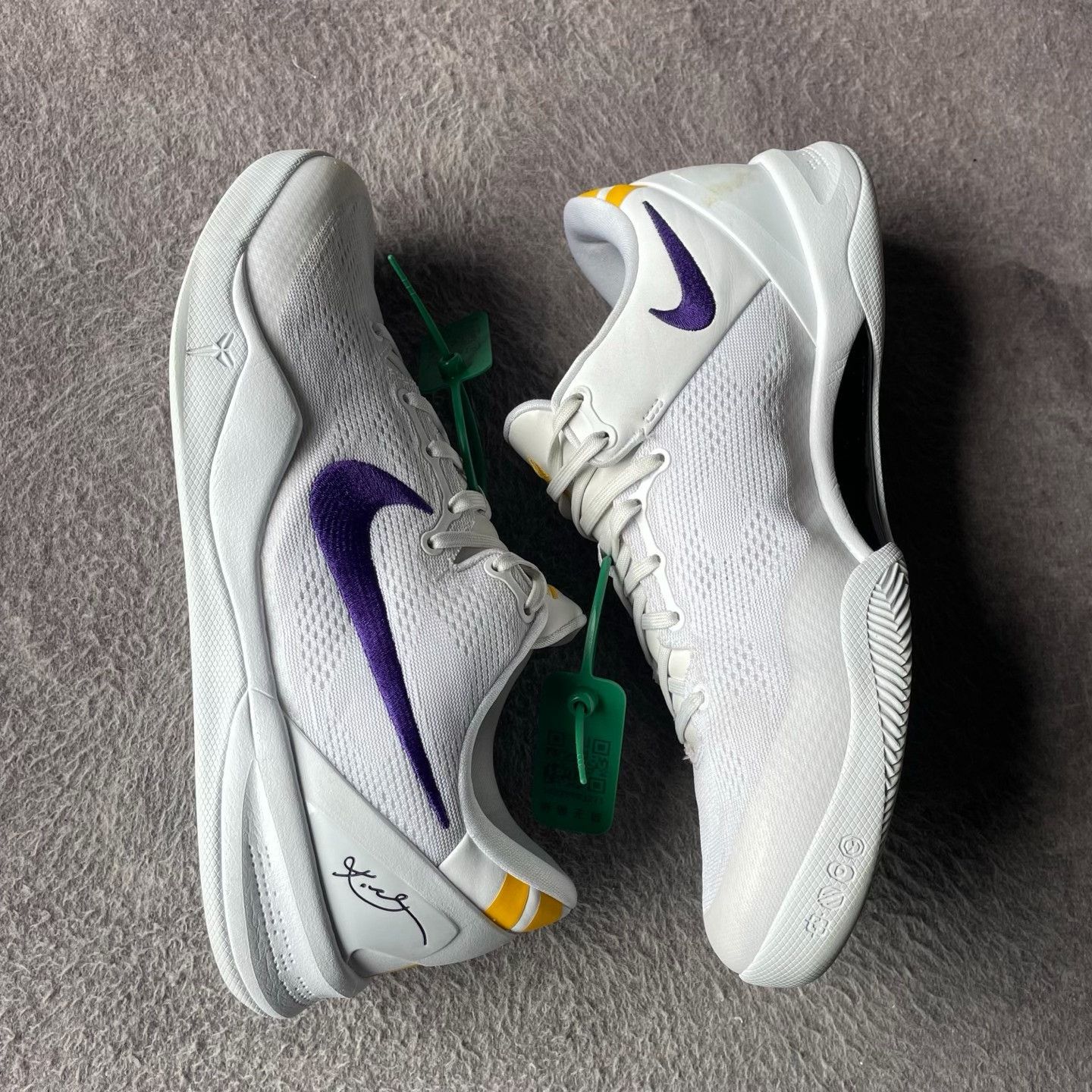 Nike Nike White Lowtop Sneakers 45 Men Size US 11.5 / EU 44-45 - 8 Thumbnail