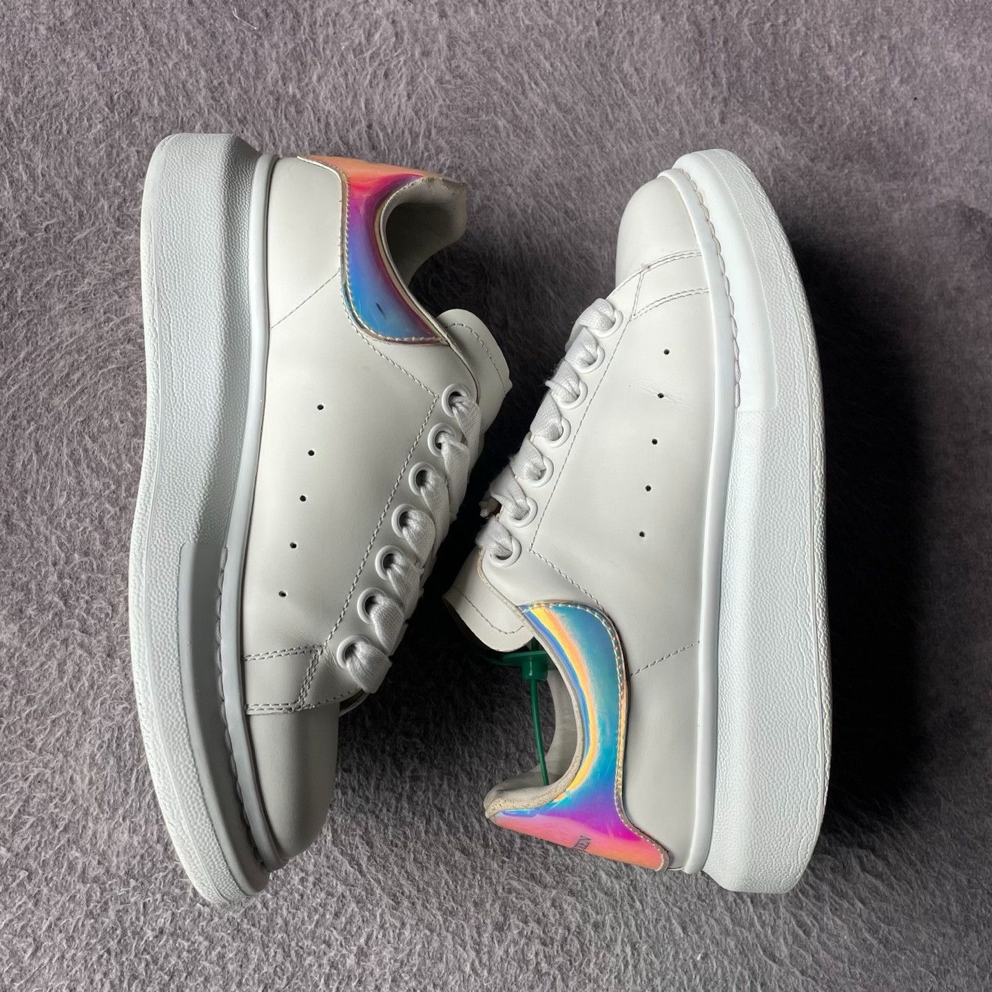 Alexander McQueen Alexander McQueen Laser White Lowtop Sneakers 37 Women Size US 6.5 / IT 36.5 - 7 Thumbnail