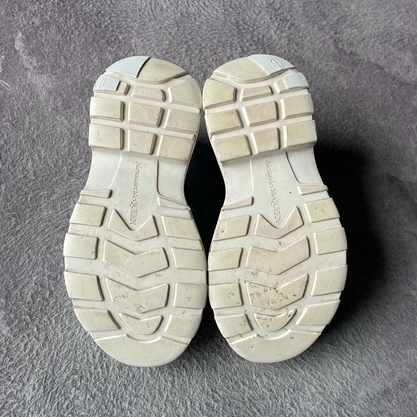 Alexander McQueen Alexander McQueen White Boots 37 Women Size US 6.5 / IT 36.5 - 4 Thumbnail