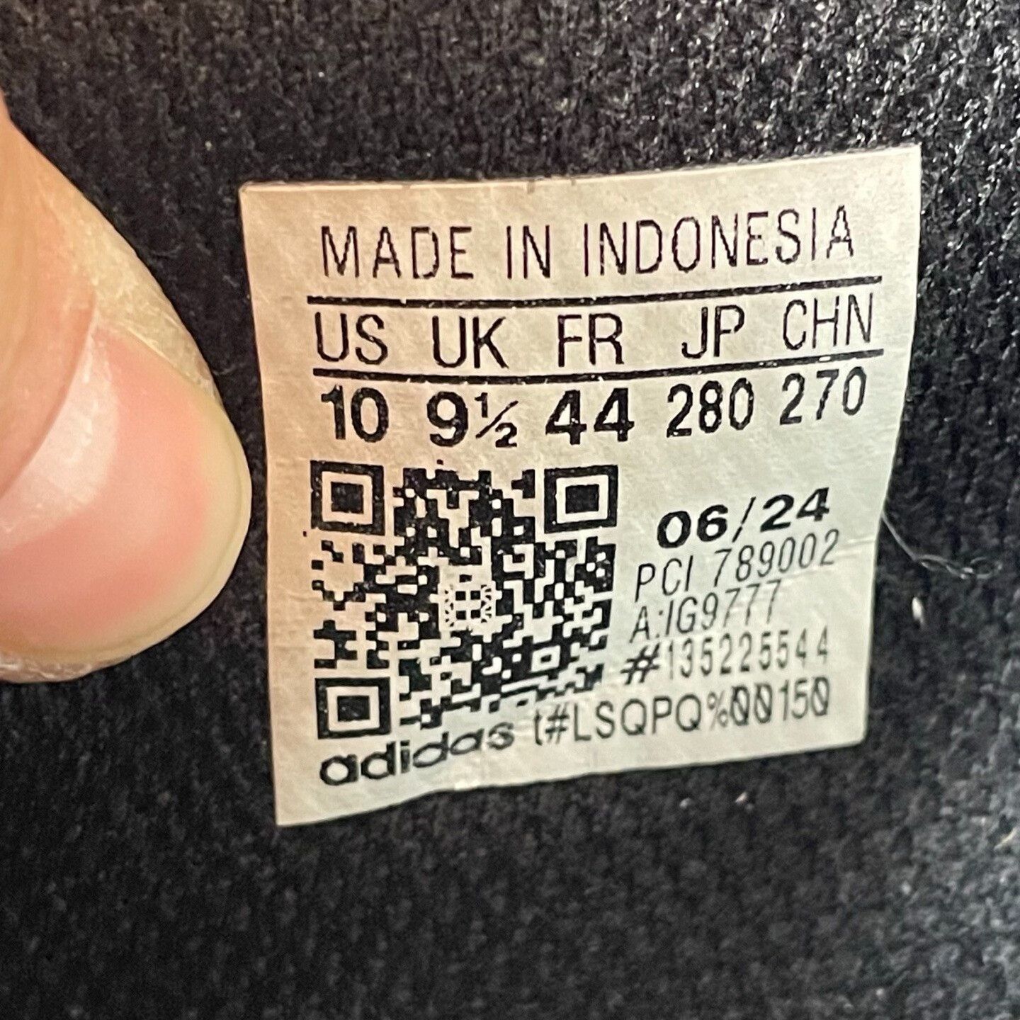 Adidas Adidas Black Lowtop Sneakers 44 Men Size US 10.5 / EU 43-44 - 5 Thumbnail