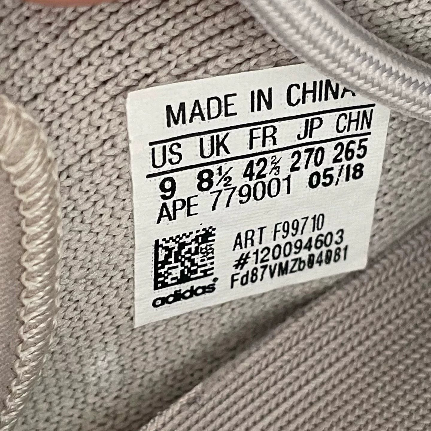 Yeezy Yeezy Lowtop Sneakers 42 Men Size US 9 / EU 42 - 5 Thumbnail