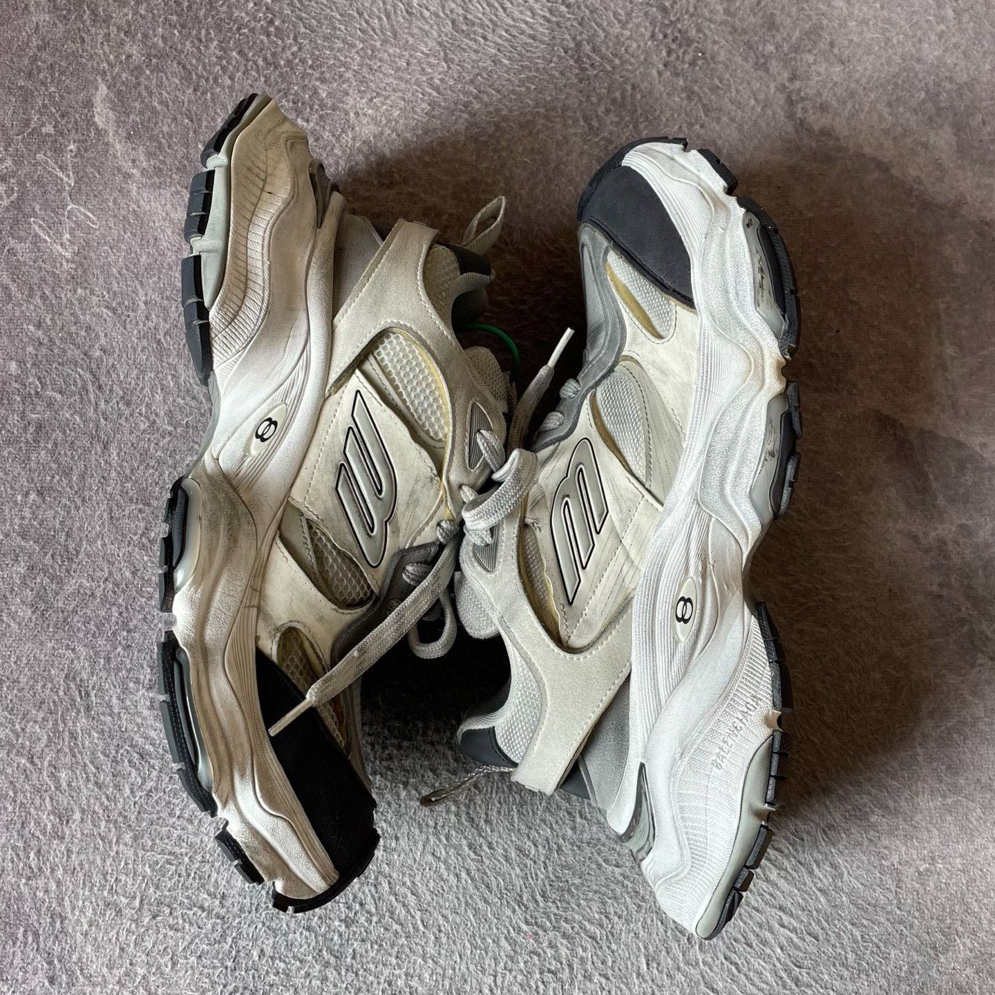 Balenciaga Balenciaga Cargo White Lowtop Sneakers 43 Men Size US 10 / EU 43 - 7 Thumbnail