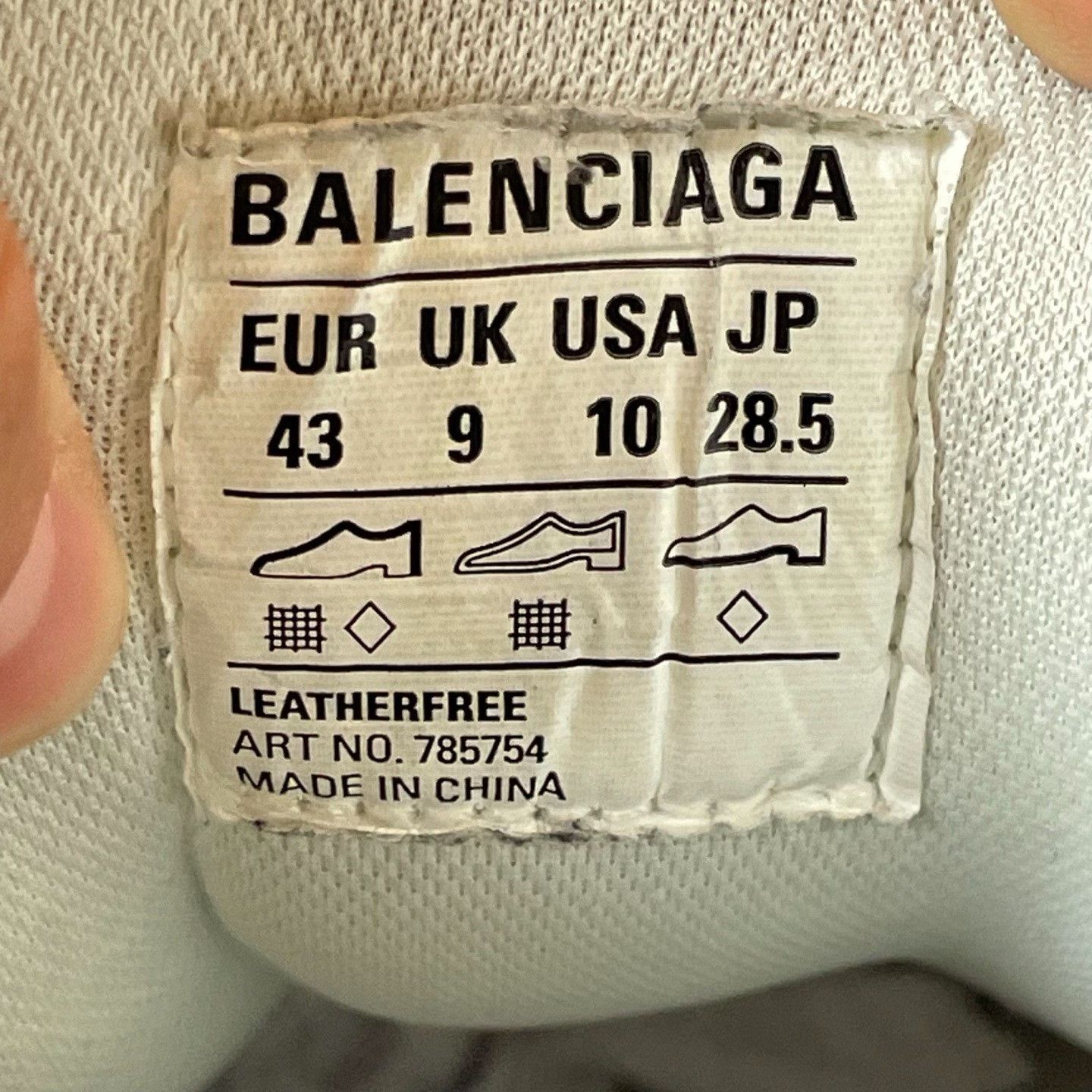 Balenciaga Balenciaga Cargo White Lowtop Sneakers 43 Men Size US 10 / EU 43 - 5 Thumbnail