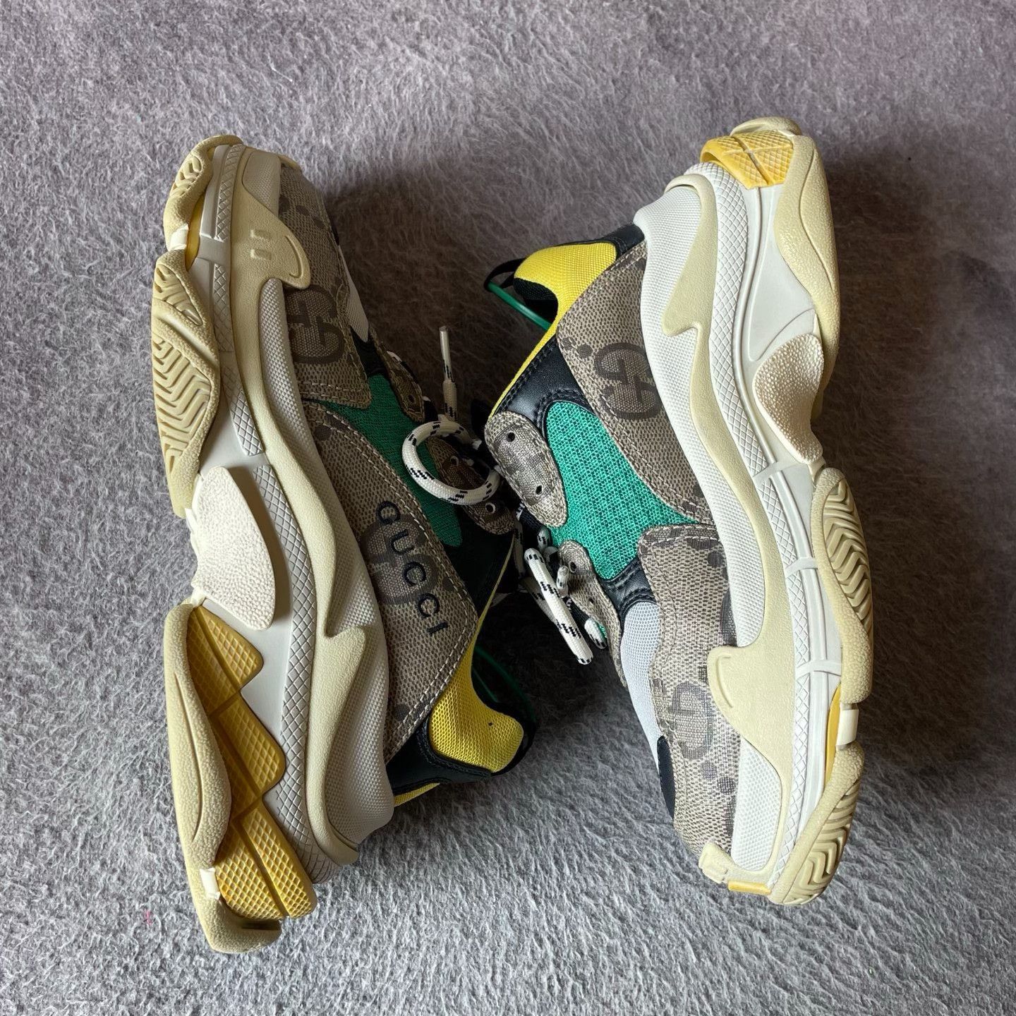 Gucci Gucci Brown Lowtop Sneakers S Women Size US 6 / IT 36 - 7 Thumbnail