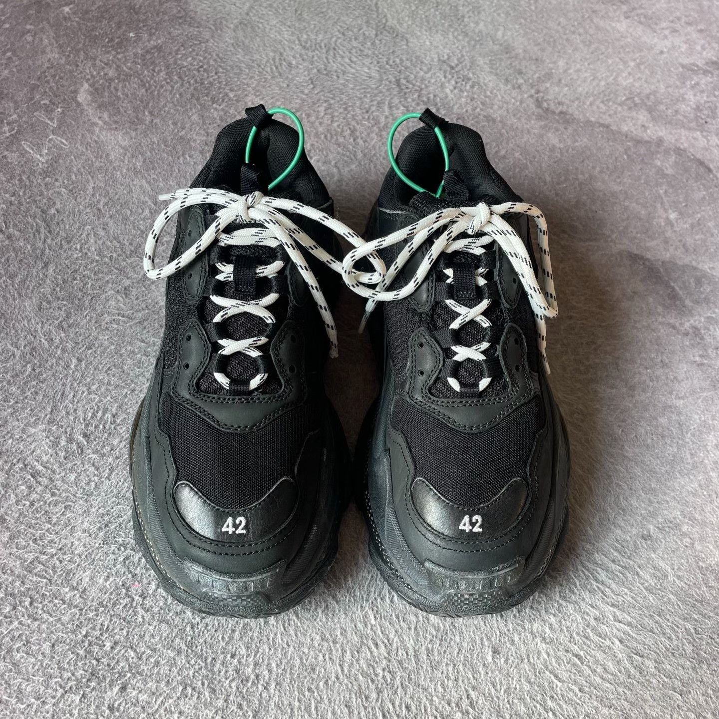 Balenciaga Balenciaga Black Lowtop Sneakers S Men Size US 10 / EU 43 - 2 Thumbnail