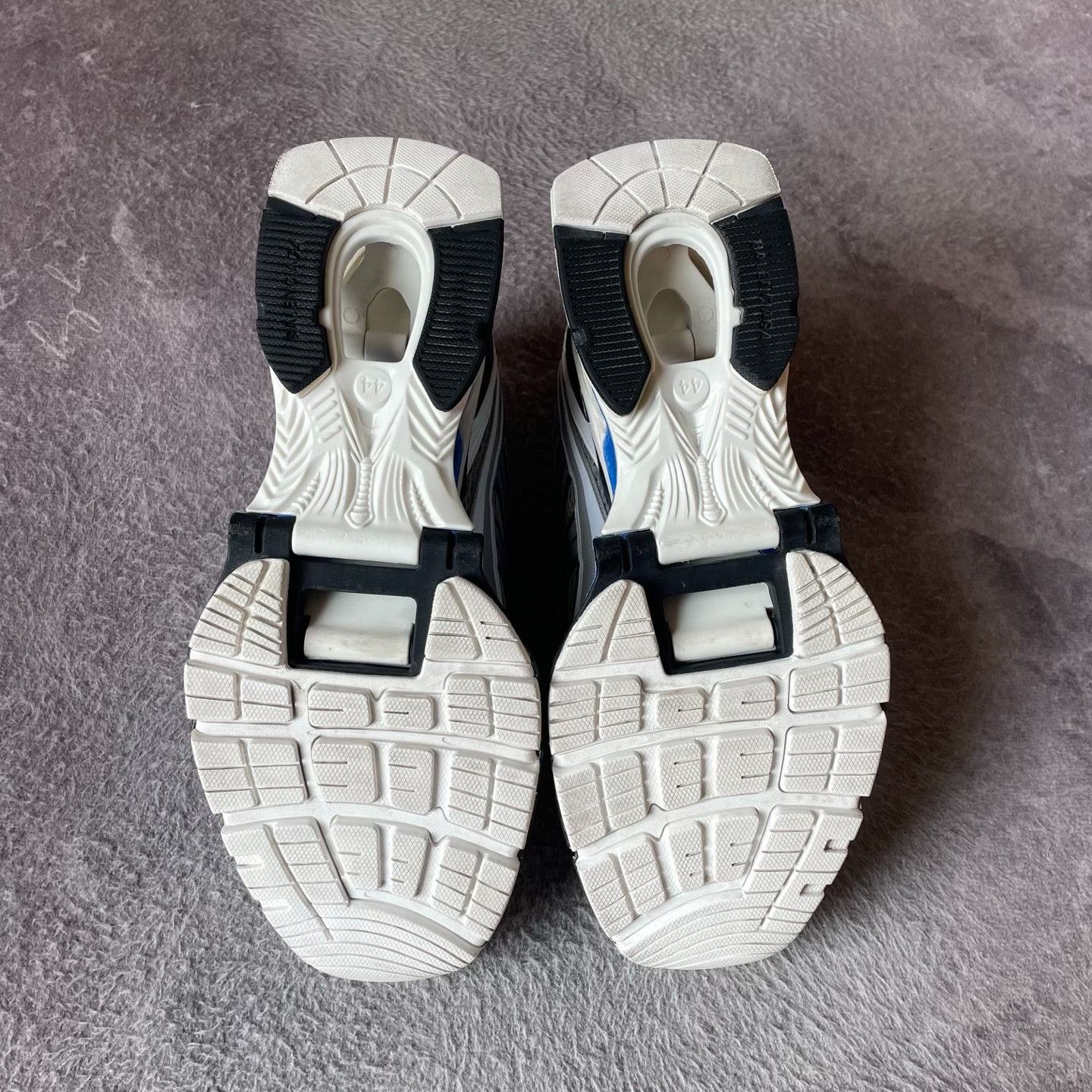 Balenciaga Balenciaga Blue Lowtop Sneakers 44 Men Size US 10.5 / EU 43-44 - 4 Thumbnail