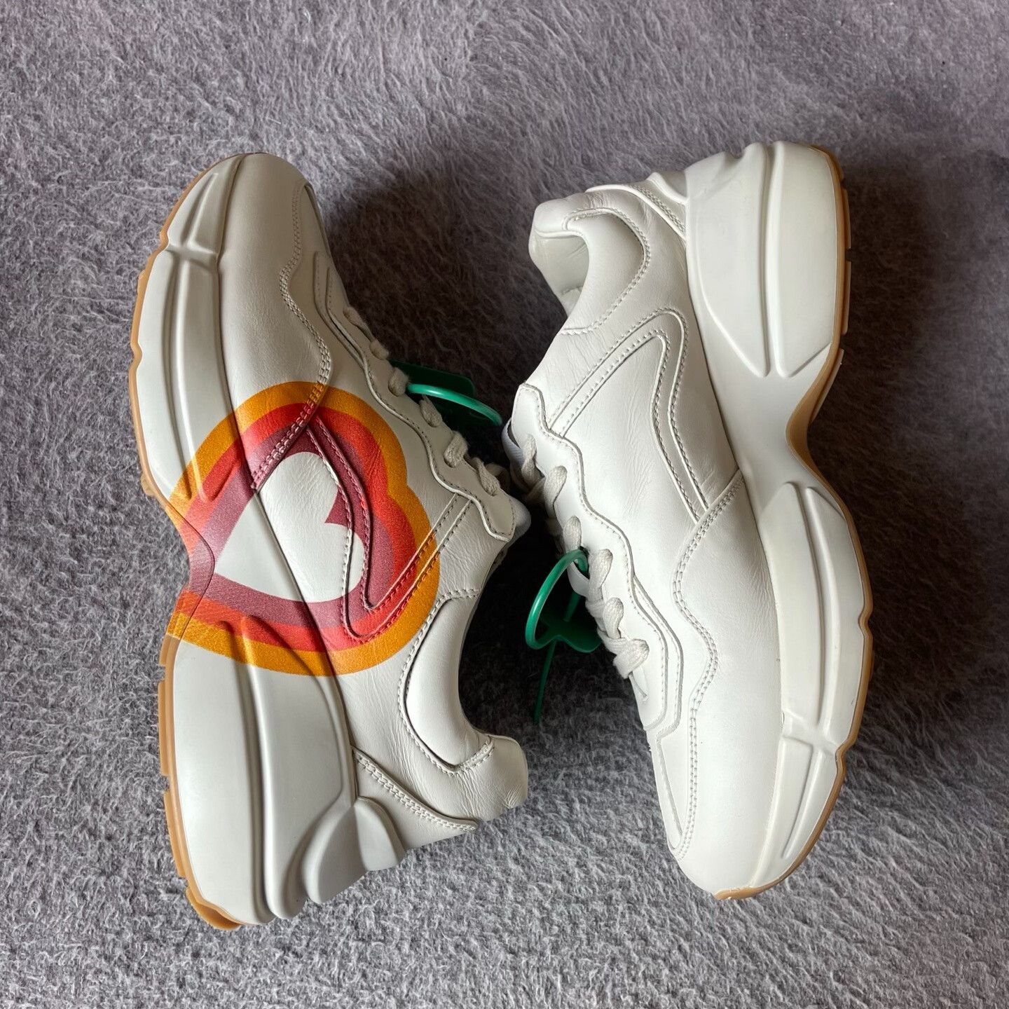 Gucci Gucci White Lowtop Sneakers 36.5 Women Size US 6 / IT 36 - 7 Thumbnail