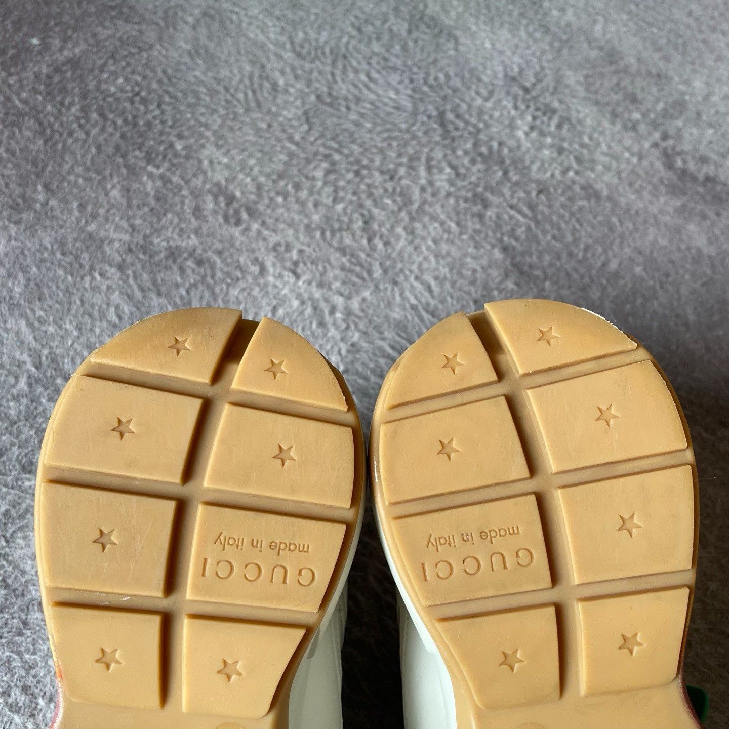 Gucci Gucci White Lowtop Sneakers 36.5 Women Size US 6 / IT 36 - 5 Thumbnail