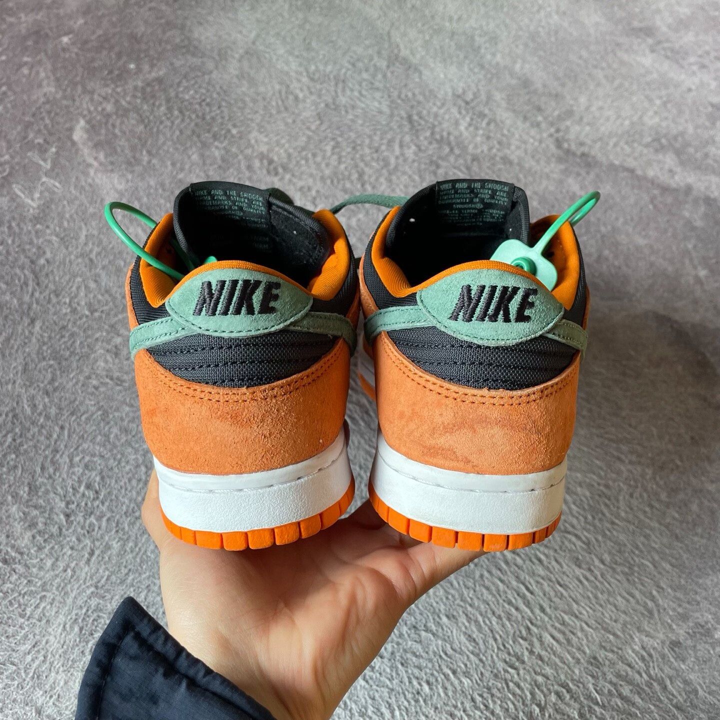Gucci Gucci Orange Lowtop Sneakers 41 Men Size US 8.5 / EU 41-42 - 3 Thumbnail