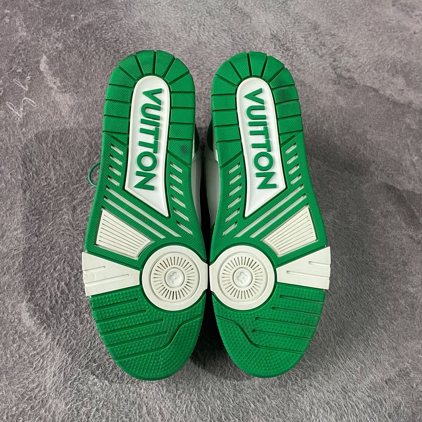 Louis Vuitton Louis Vuitton Training Green Lowtop Sneakers 43 Men Size US 10 / EU 43 - 4 Thumbnail