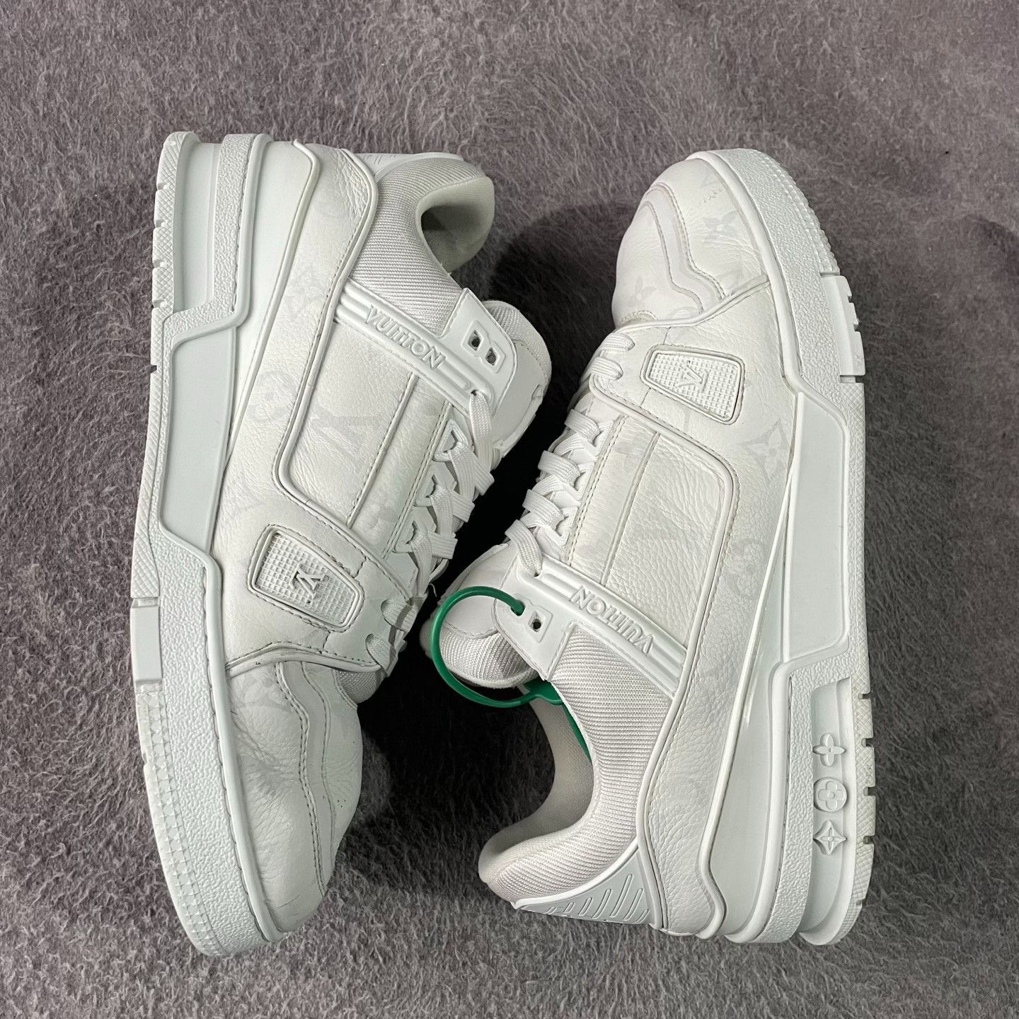 Louis Vuitton Louis Vuitton Training White Lowtop Sneakers 25 Men Size US 10 / EU 43 - 8 Thumbnail