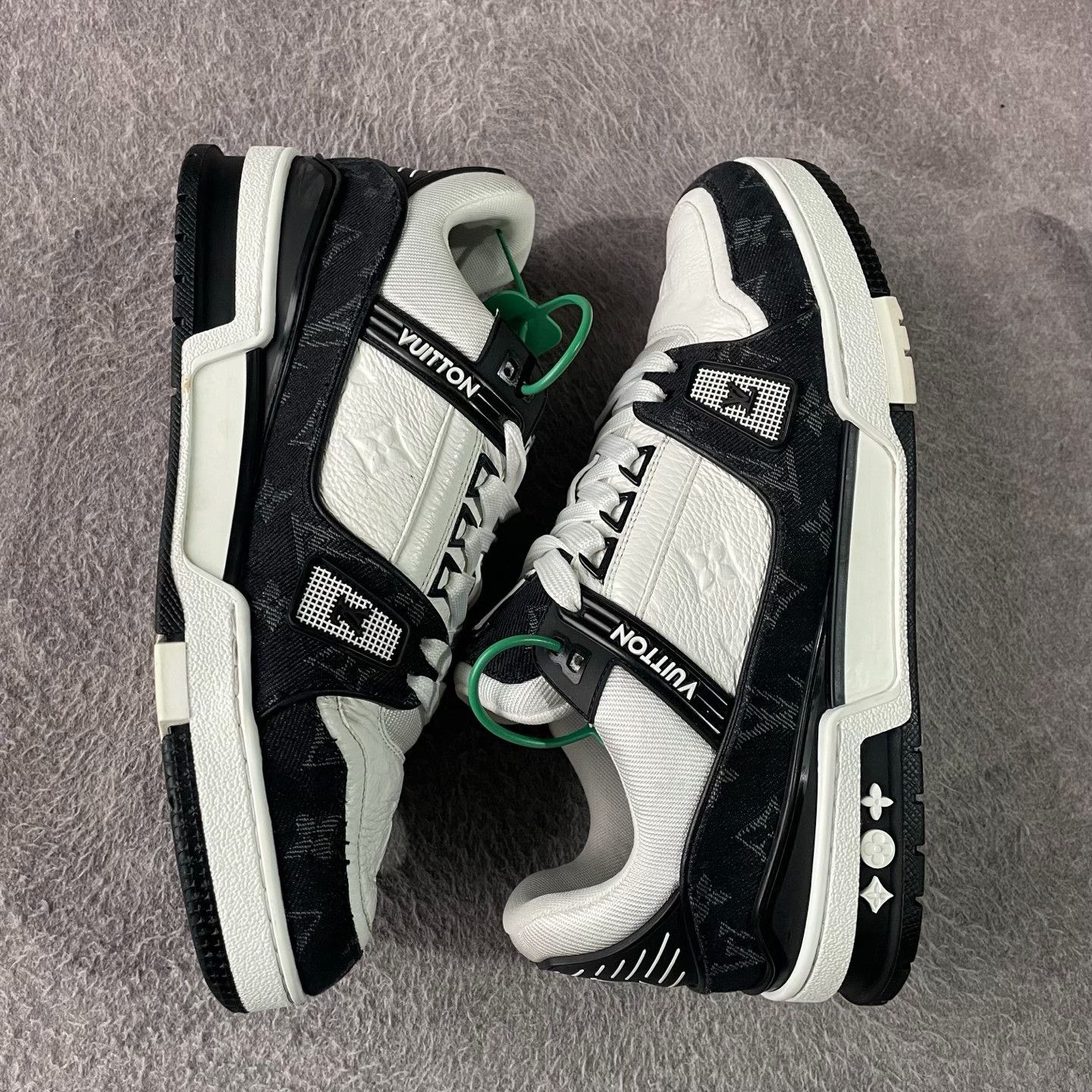 Louis Vuitton Louis Vuitton Training Black Lowtop Sneakers 41 Men Size US 8.5 / EU 41-42 - 8 Thumbnail
