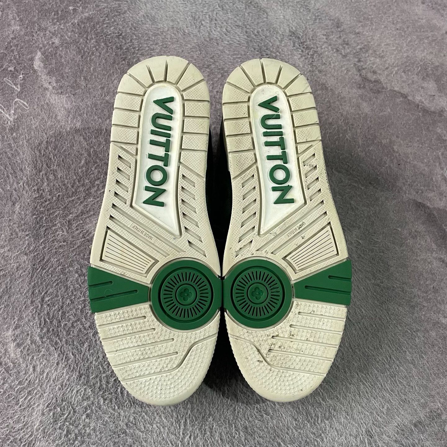 Louis Vuitton Louis Vuitton Training Green Lowtop Sneakers 42 Men Size US 9 / EU 42 - 4 Thumbnail