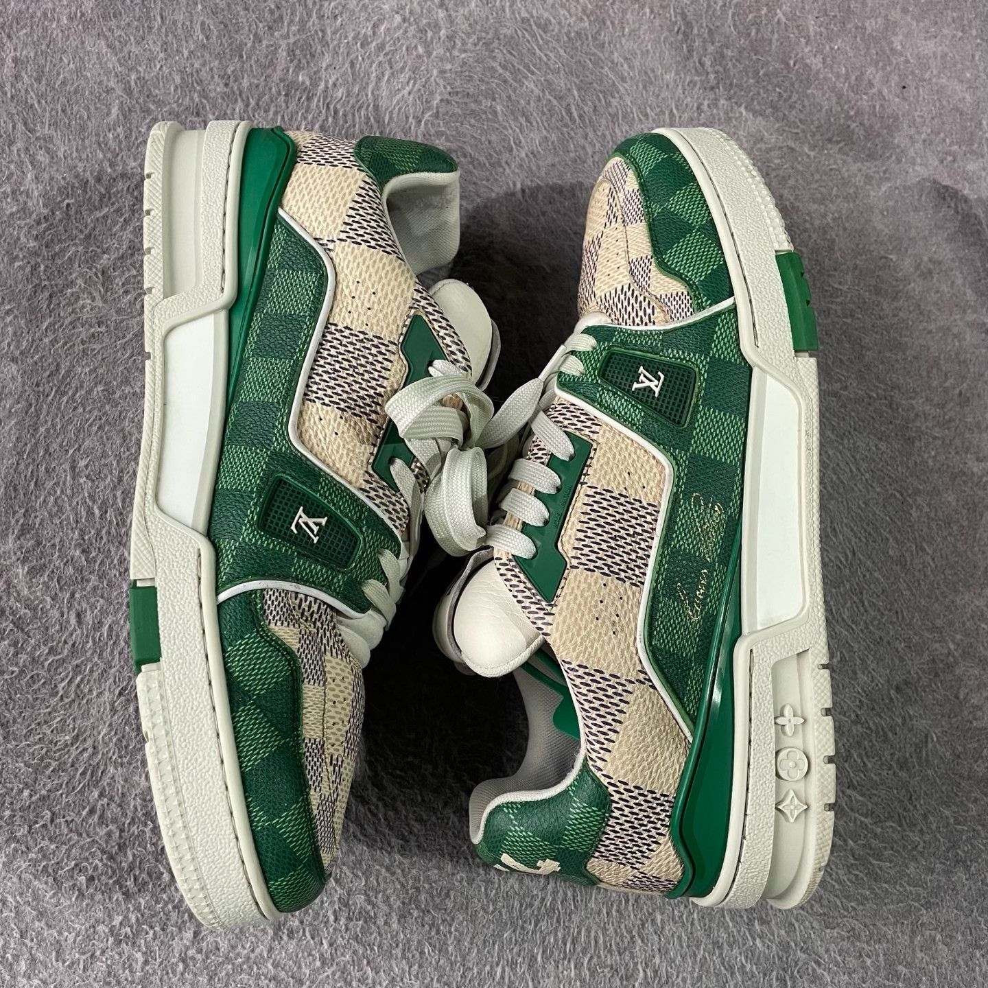 Louis Vuitton Louis Vuitton Training Green Lowtop Sneakers 42 Men Size US 9 / EU 42 - 7 Thumbnail