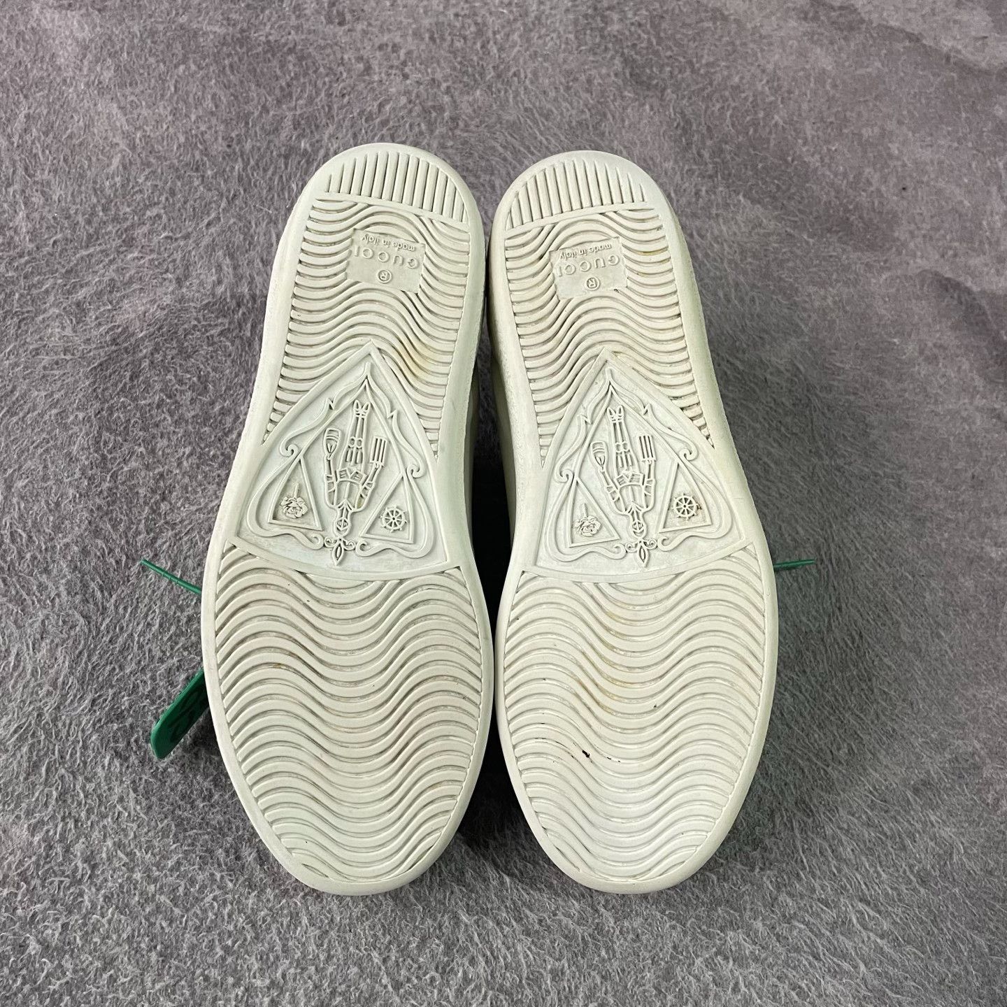 Gucci Gucci White Lowtop Sneakers 35 Women Size US 5 / IT 35 - 4 Thumbnail