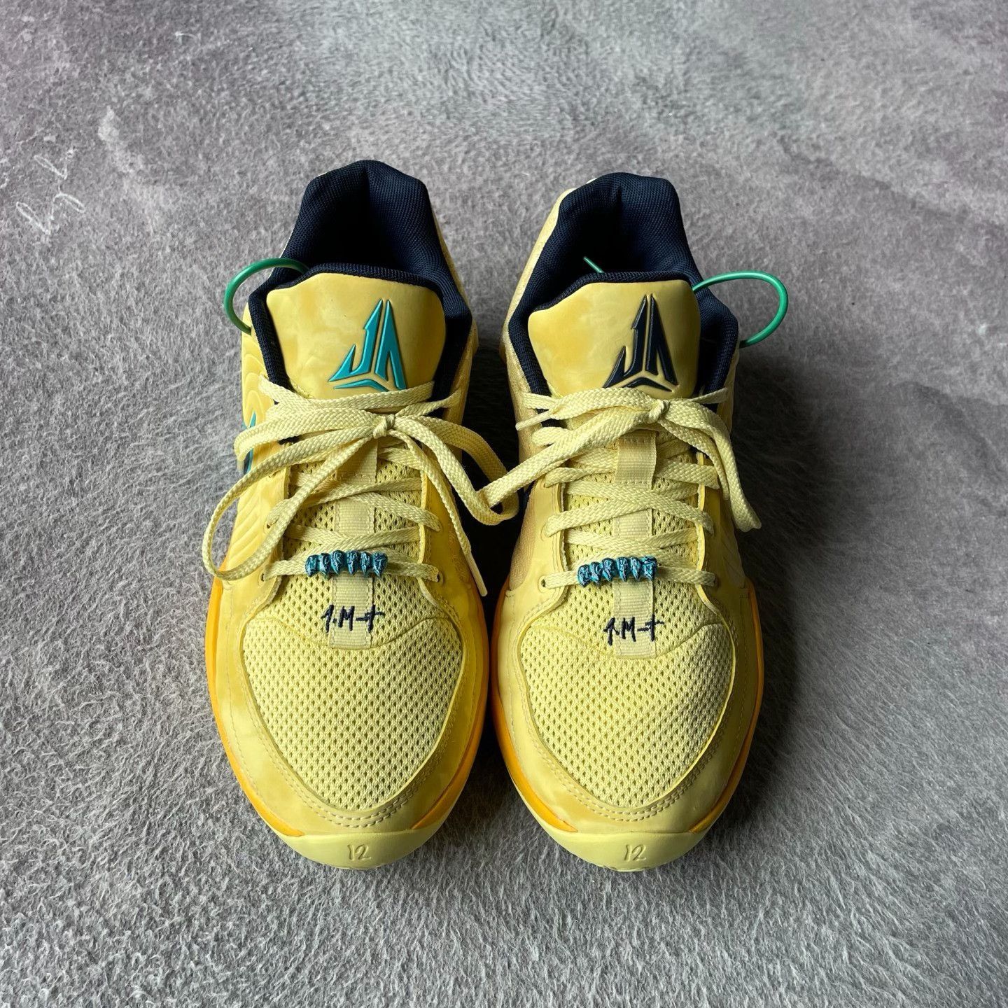 Nike Nike Yellow Lowtop Sneakers 43 Men Size US 10 / EU 43 - 2 Thumbnail