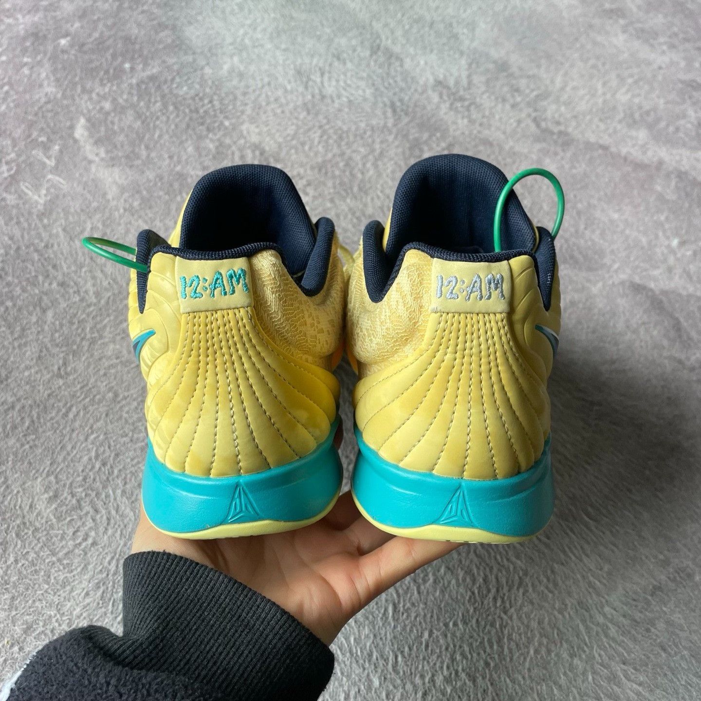 Nike Nike Yellow Lowtop Sneakers 43 Men Size US 10 / EU 43 - 3 Thumbnail