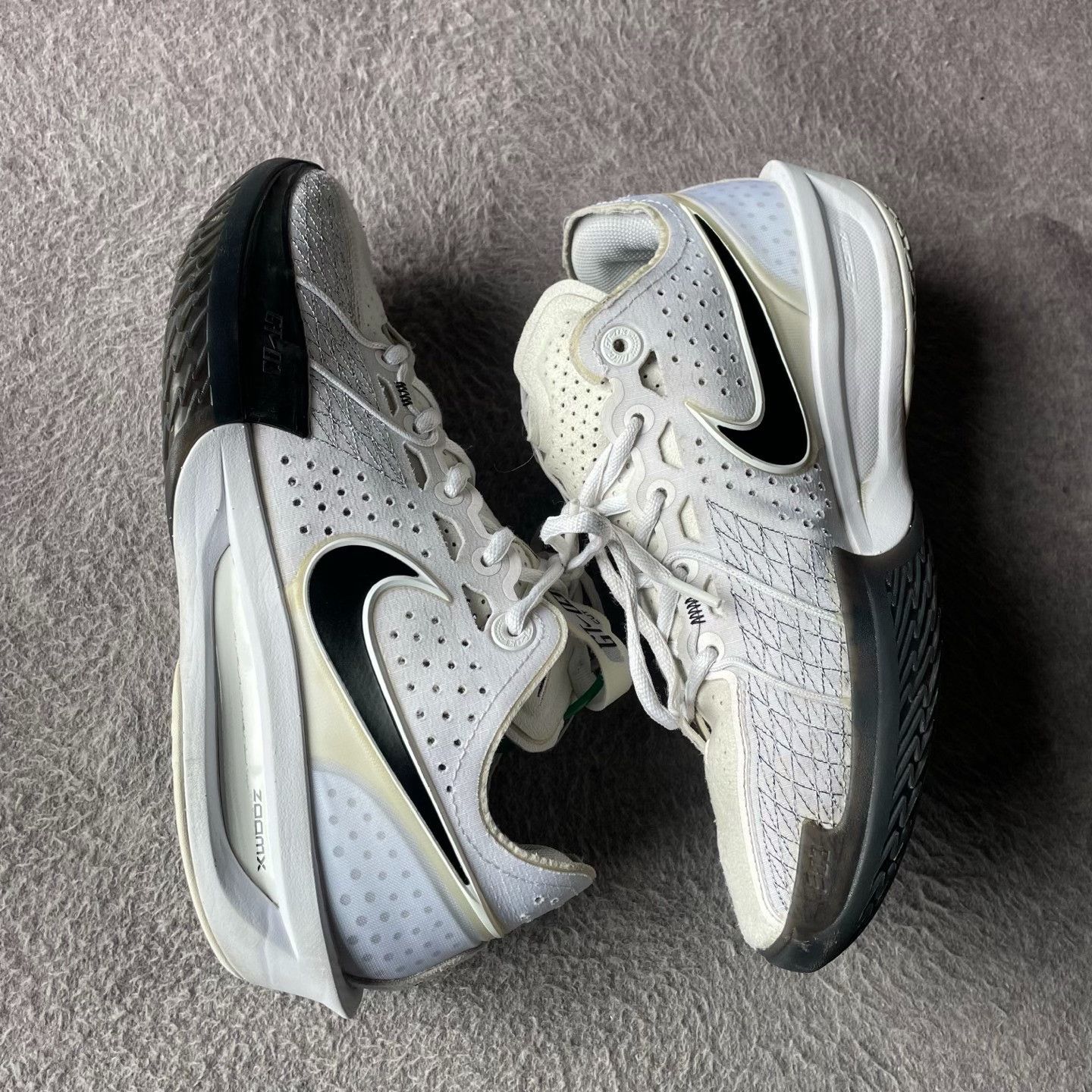 Nike Nike White Lowtop Sneakers 42 Men Size US 9 / EU 42 - 7 Thumbnail