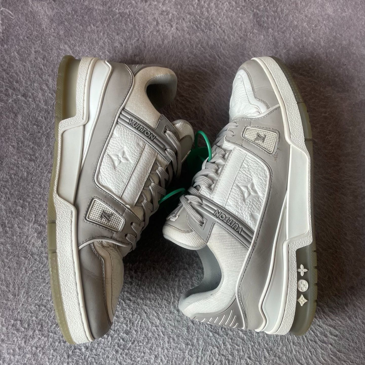 Louis Vuitton Louis Vuitton Training White Lowtop Sneakers 42 Men Size US 9 / EU 42 - 7 Thumbnail