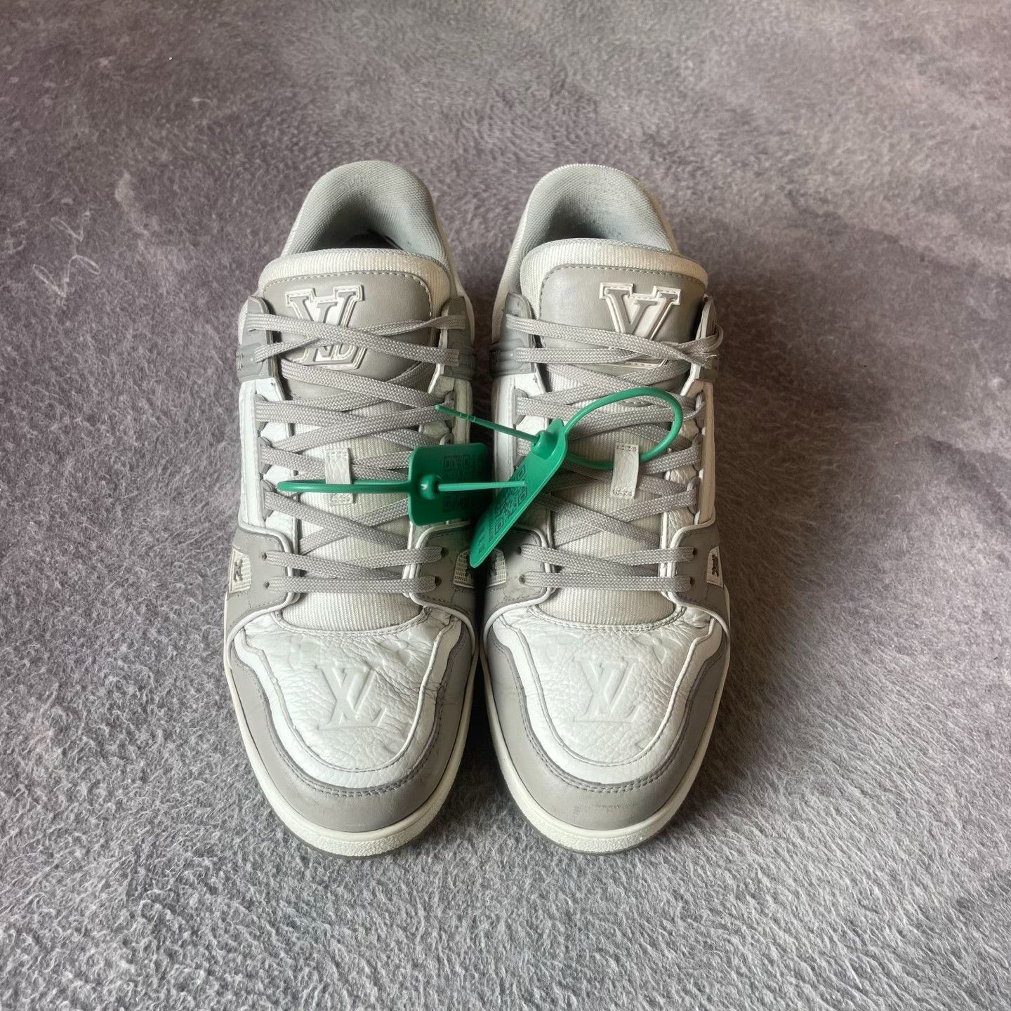 Louis Vuitton Louis Vuitton Training White Lowtop Sneakers 42 Men Size US 9 / EU 42 - 2 Thumbnail
