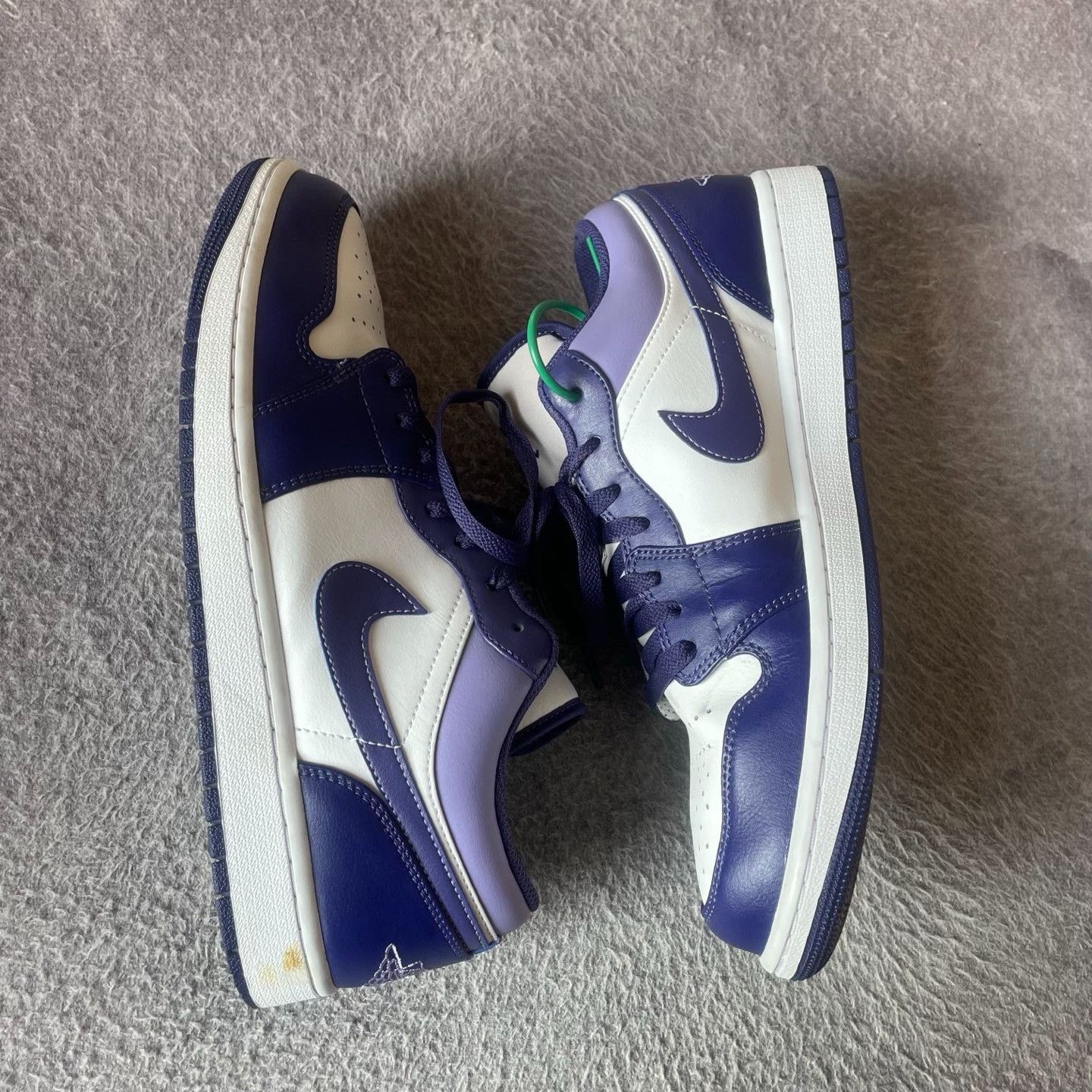 Nike Nike White Lowtop Sneakers 44.5 Men Size US 11 / EU 44 - 6 Thumbnail