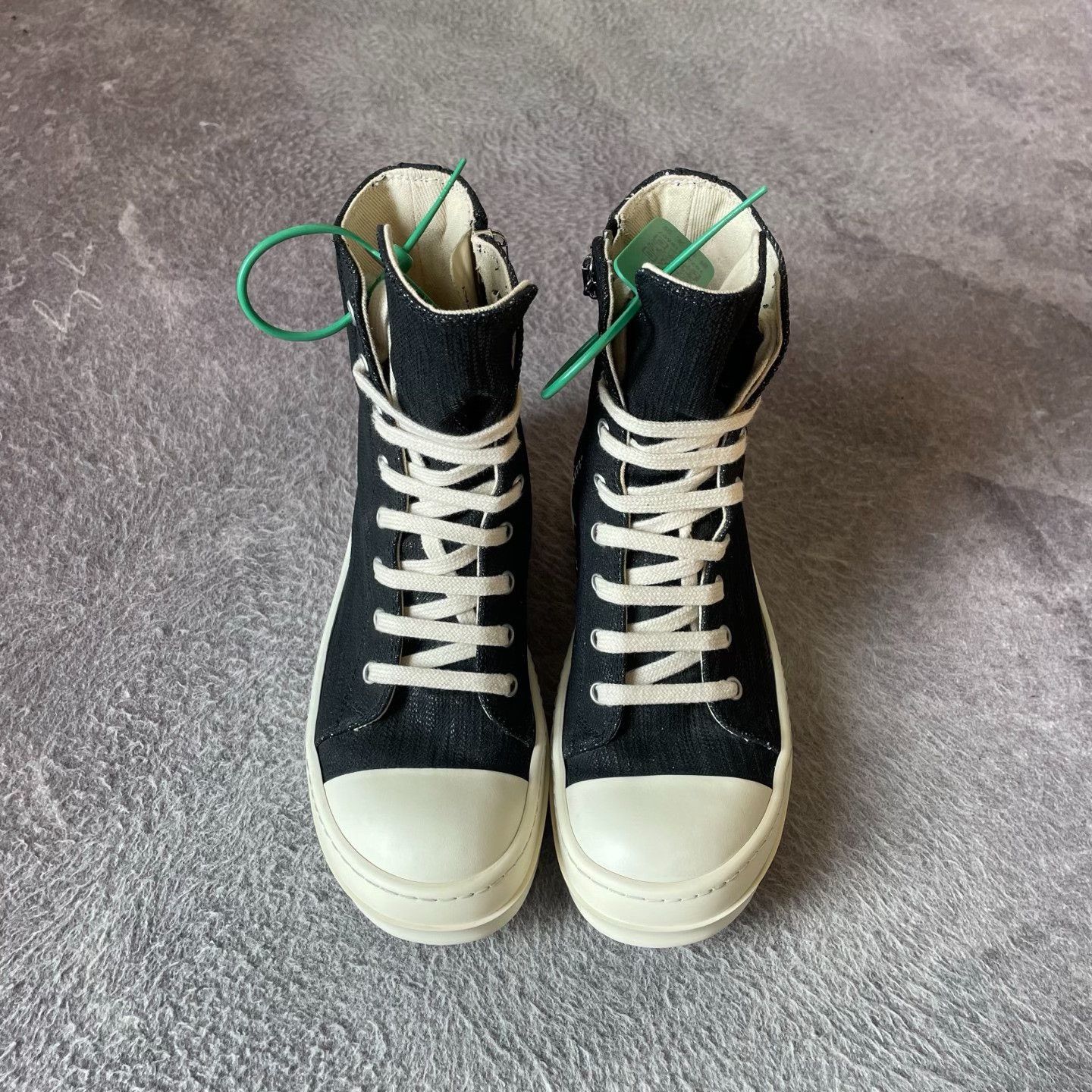Rick Owens Rick Owens Black Hitop Sneakers 35 Women Size US 5 / IT 35 - 2 Thumbnail