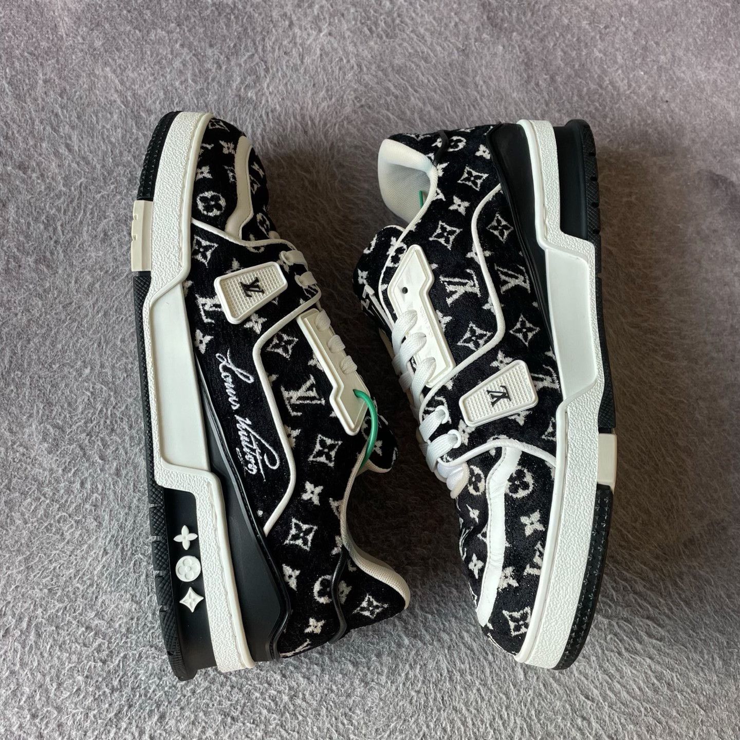 Louis Vuitton Louis Vuitton Training Black Lowtop Sneakers 41 Men Size US 8.5 / EU 41-42 - 6 Thumbnail